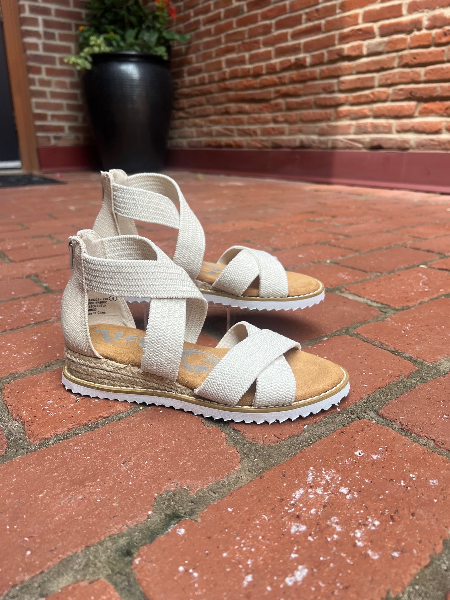Sadie Sandal Very G in Cream