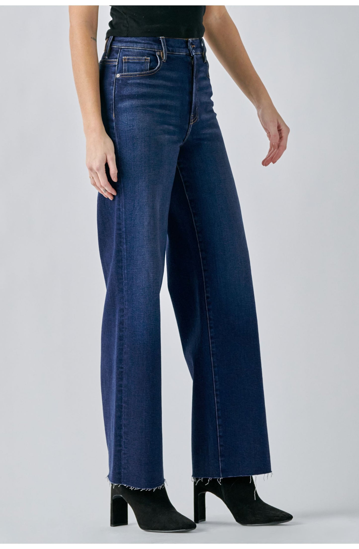 Logan Dark Wash Clean Stretch Dad Jean