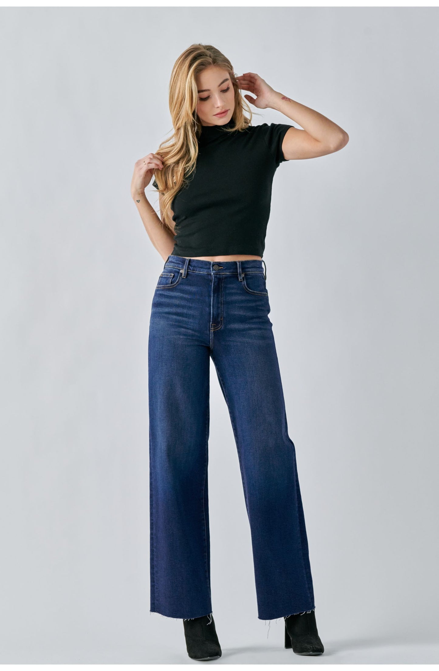 Logan Dark Wash Clean Stretch Dad Jean