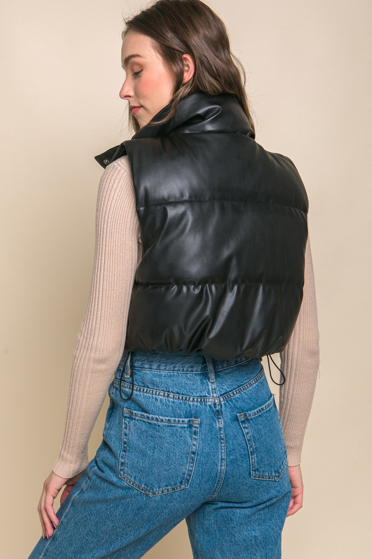 Andie Cropped Leather Vest in Black
