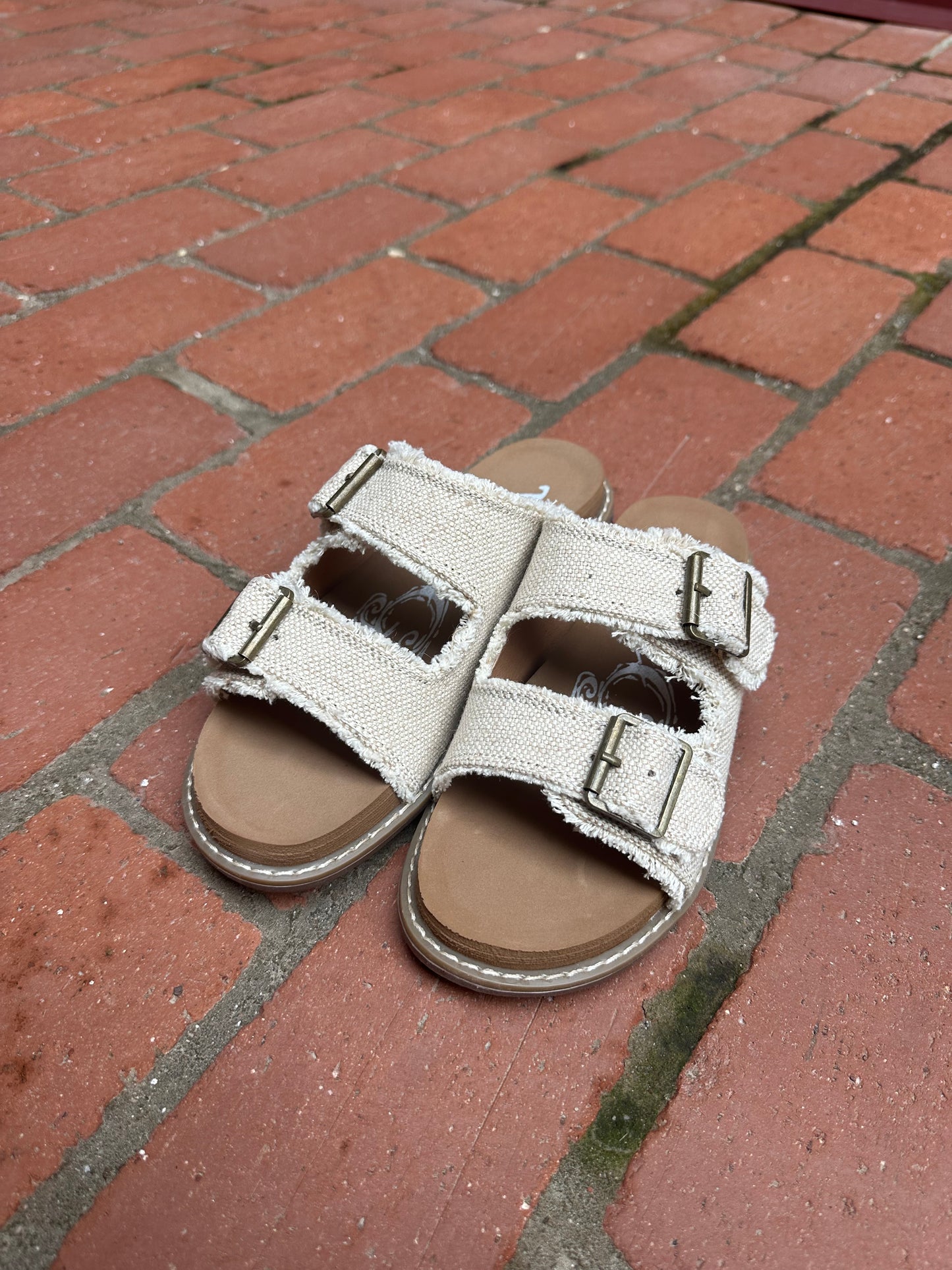 Mackenzie Sandal in Tan