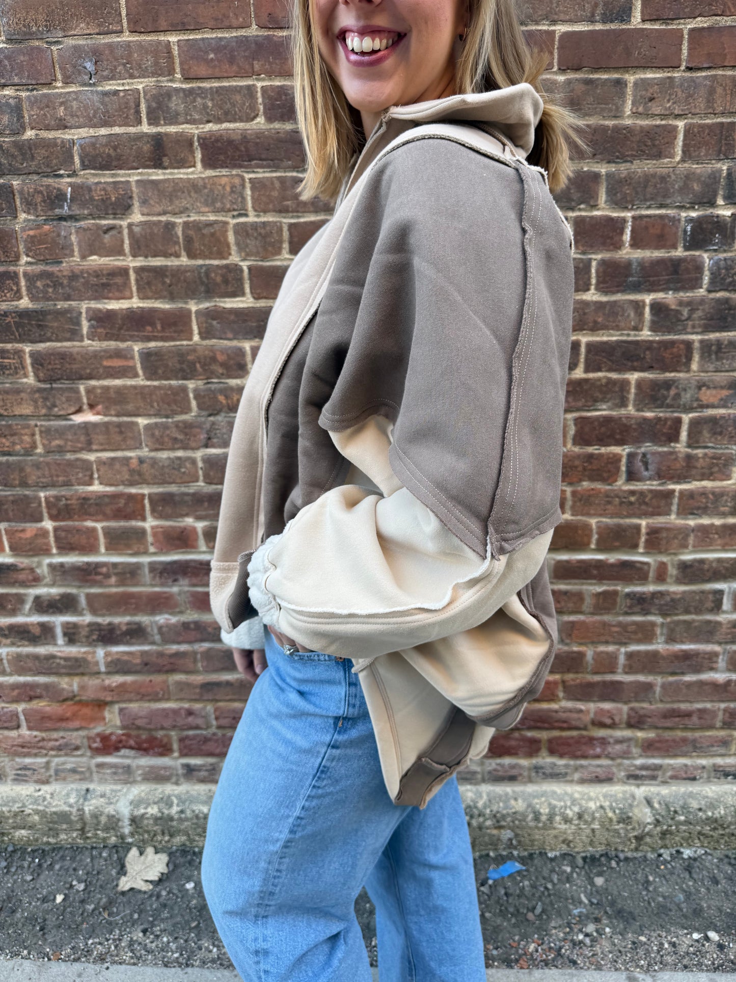 Lallie Sweatshirt in Oat