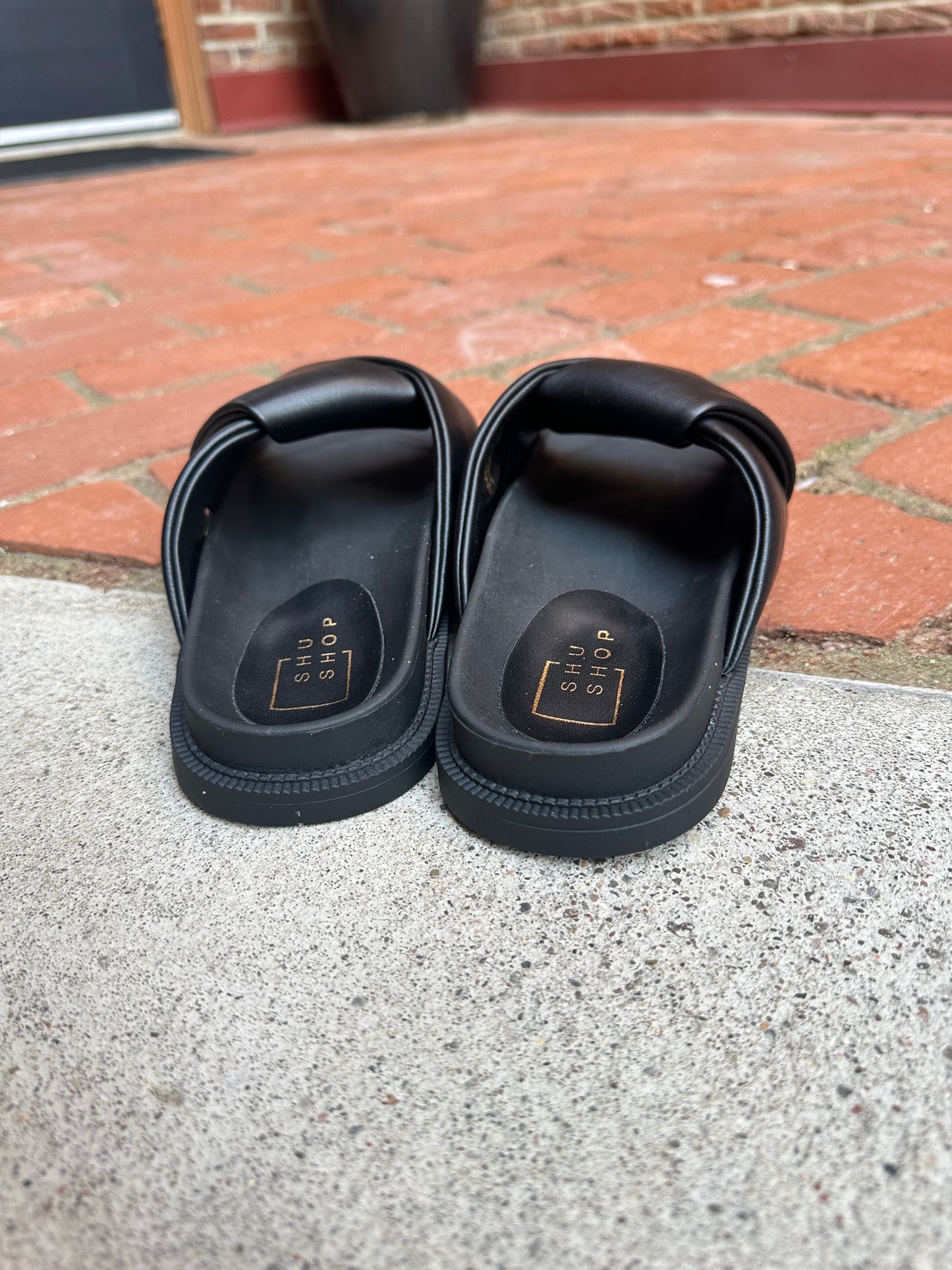 Claire Sandals in Black