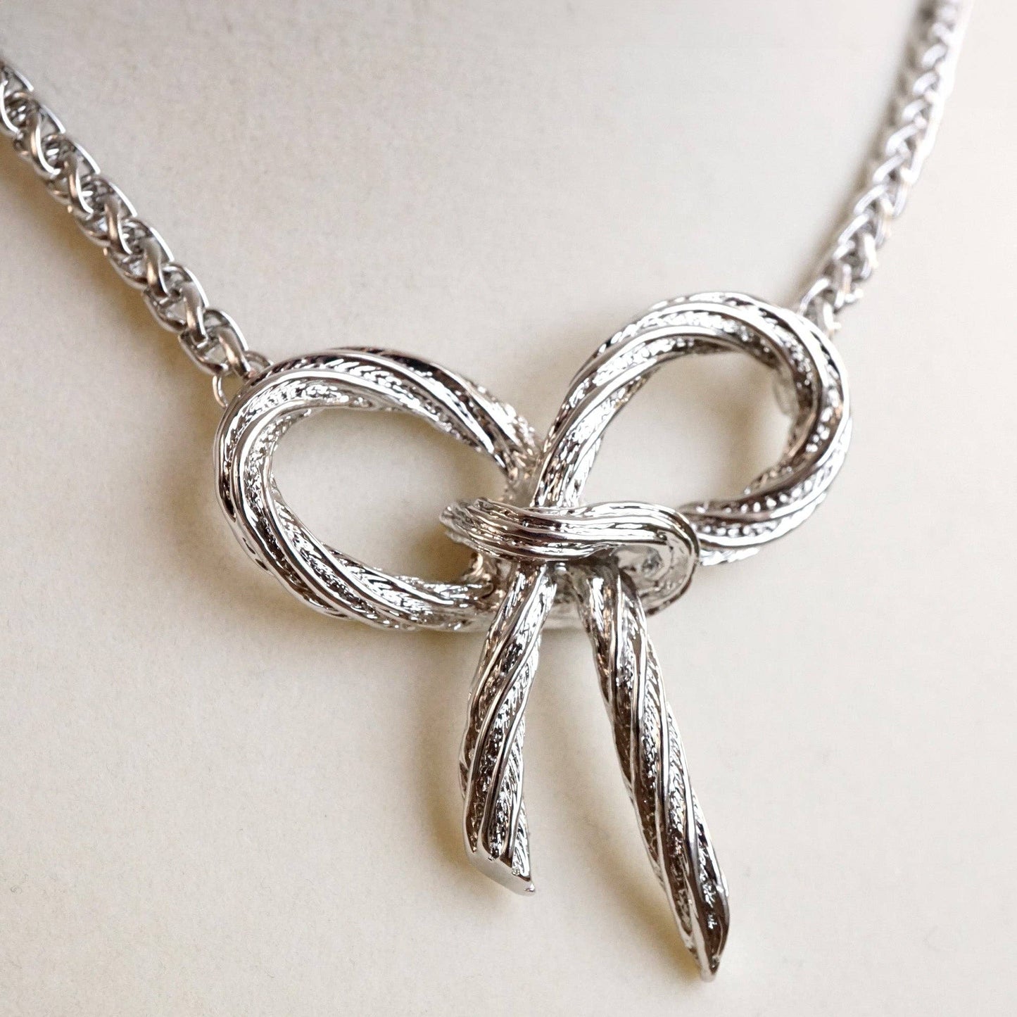 Large Rope Textured Bow Pendant in Silver