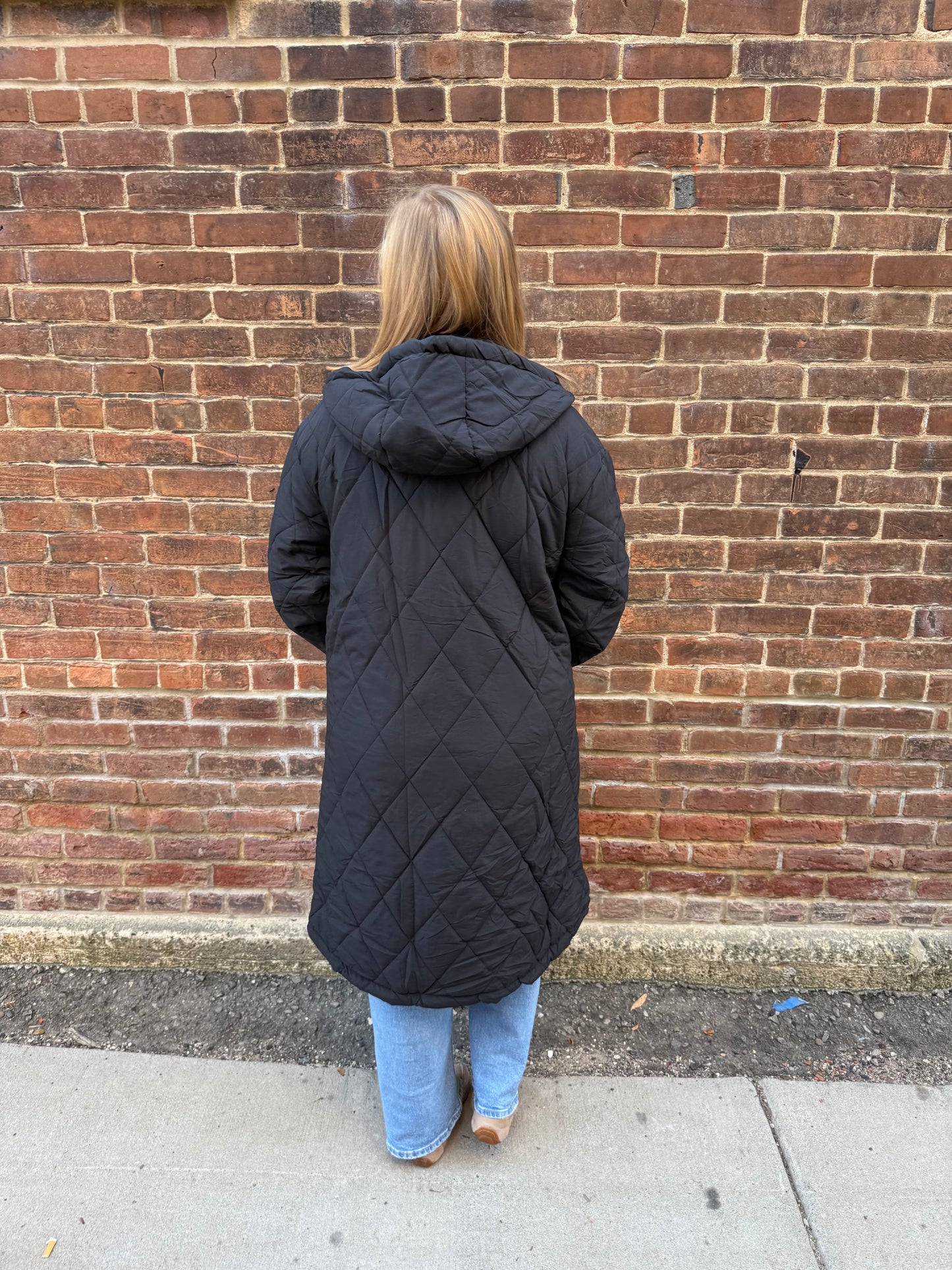 Norah Quilted Puffer Jacket in Black