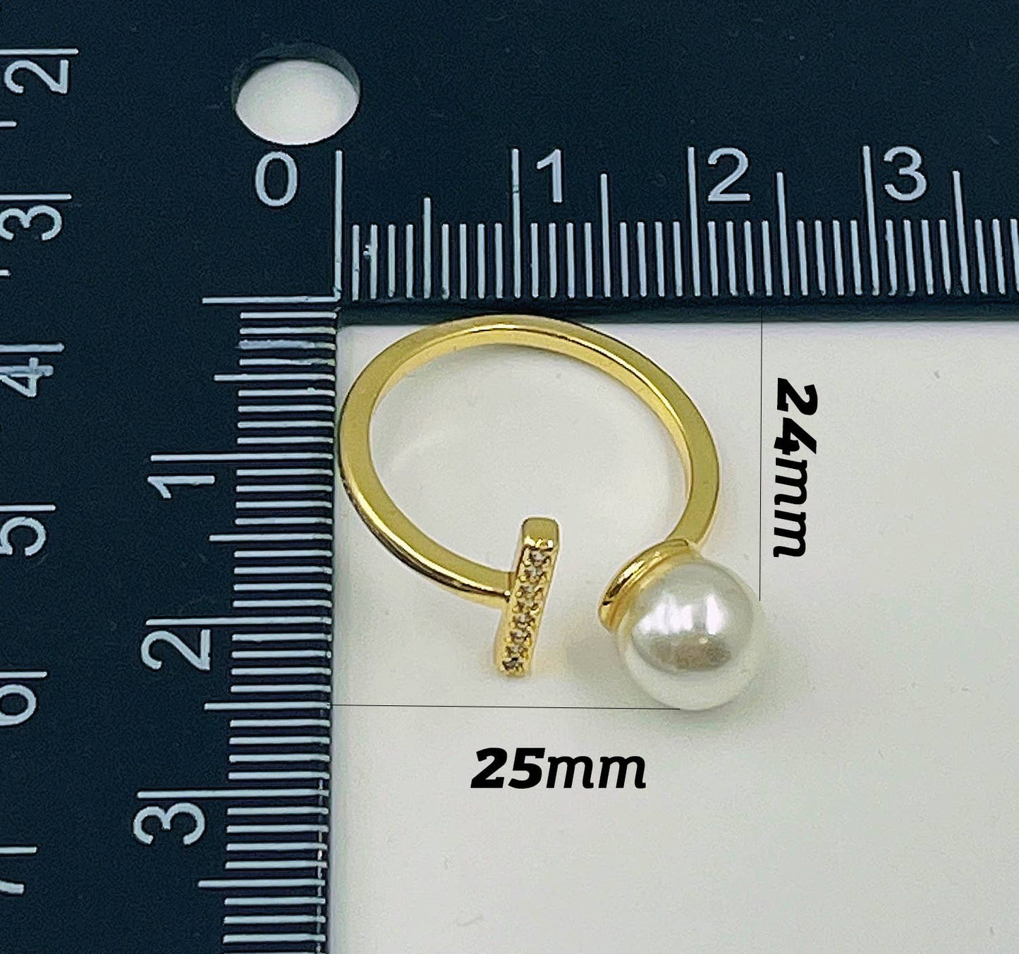 Pearl and Bar Ring Adjustable