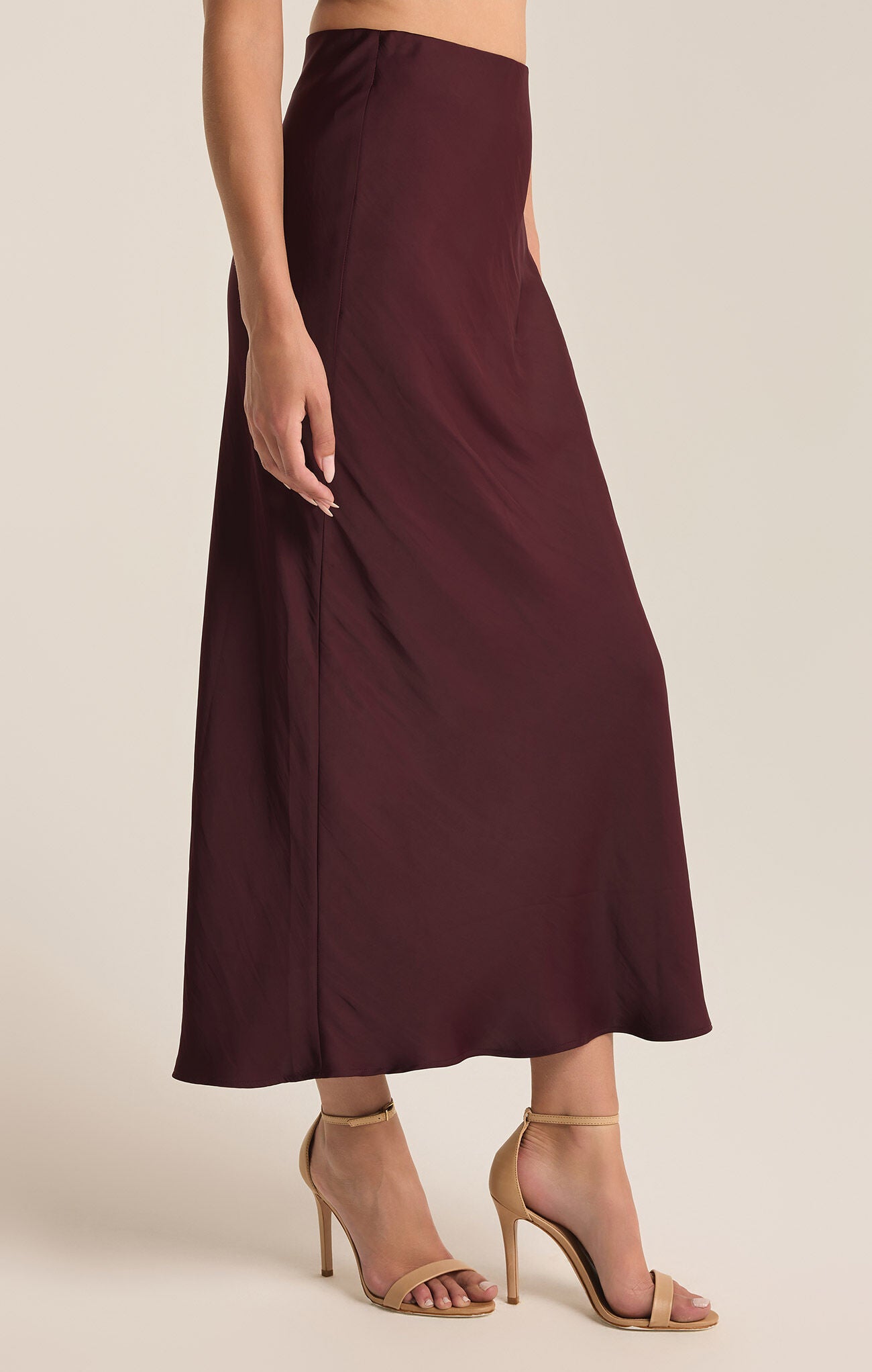 Europa Poly Sheen Skirt in Berry Wine
