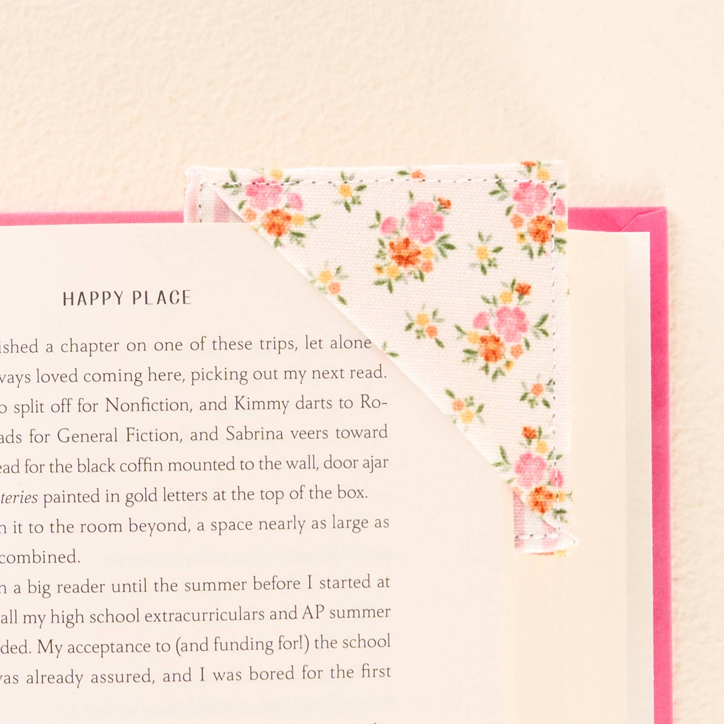 Corner Keeper Fabric Bookmark in Endless Daydream Cream
