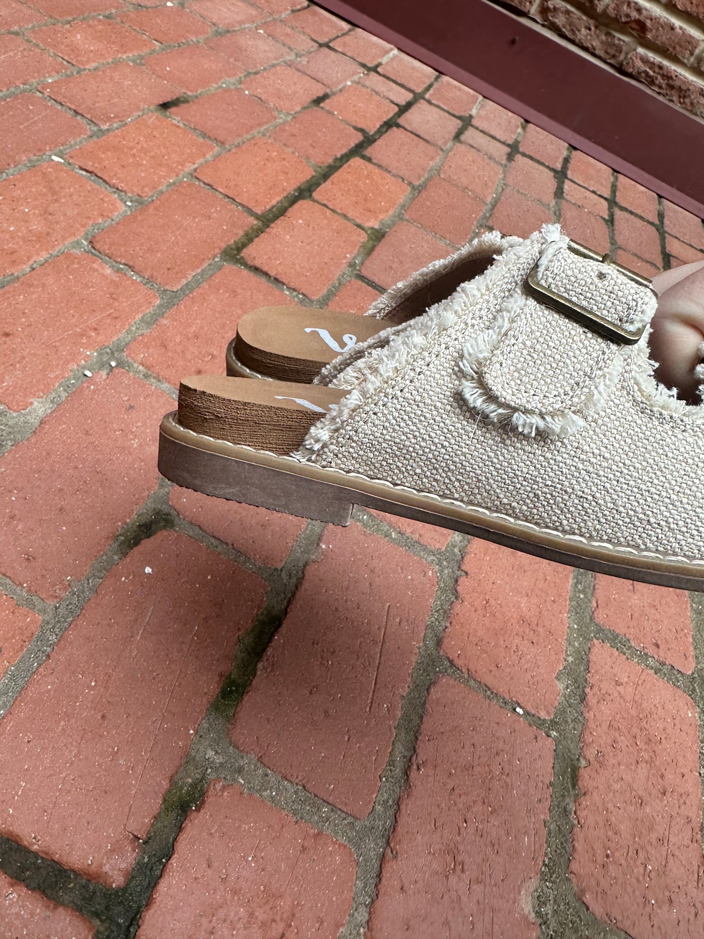 Mackenzie Sandal in Tan