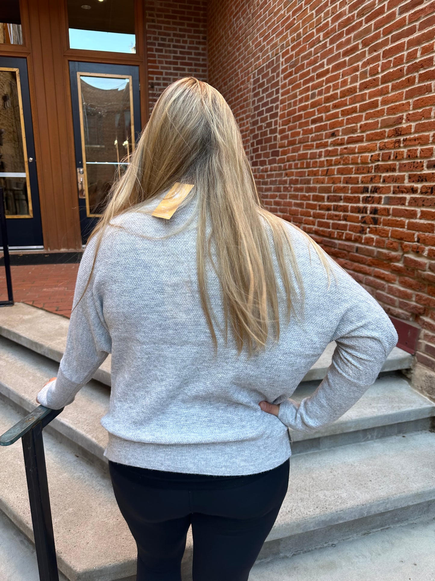 Hadley Mini Waffle Sweater In Heather Grey