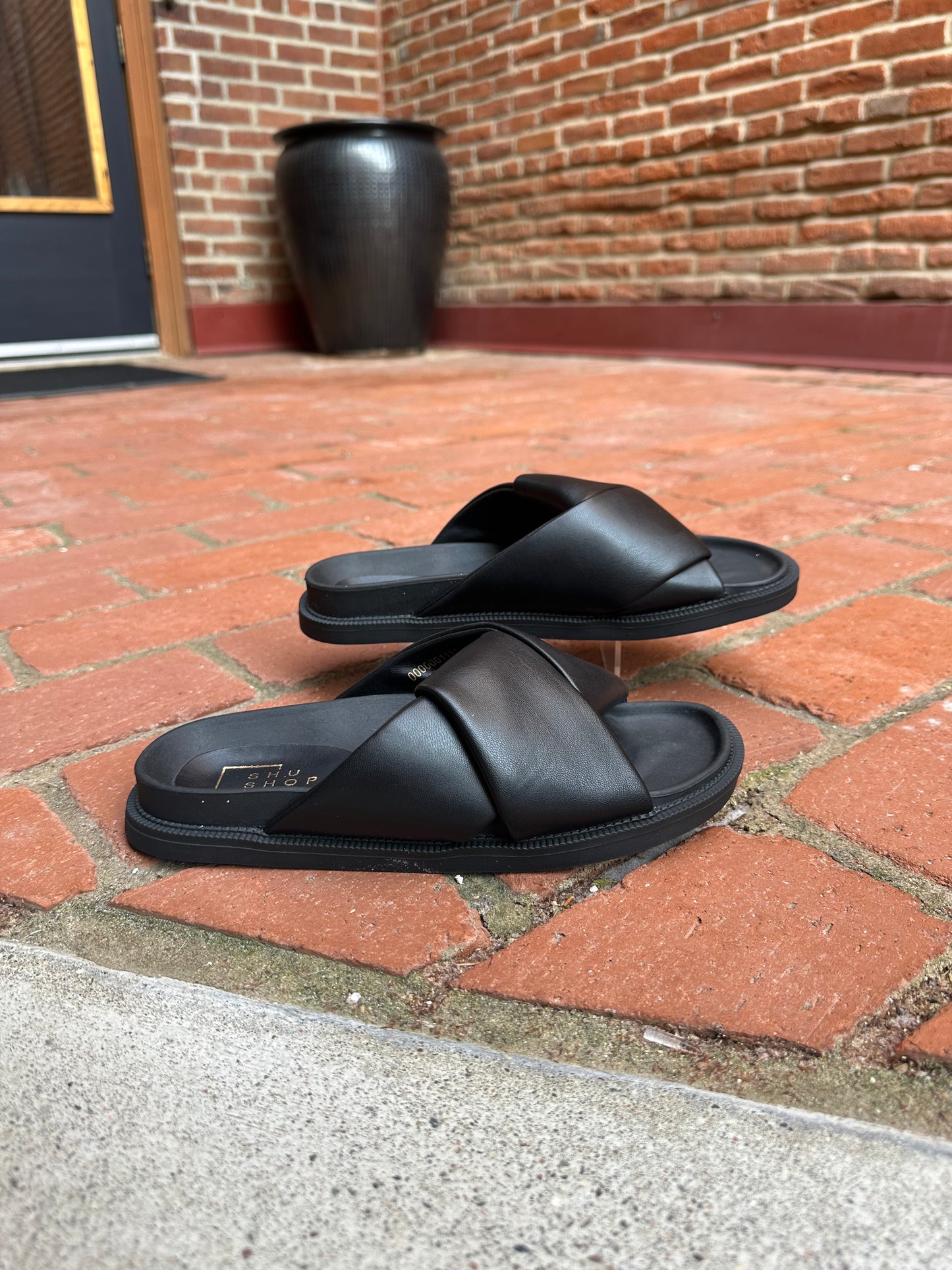 Claire Sandals in Black