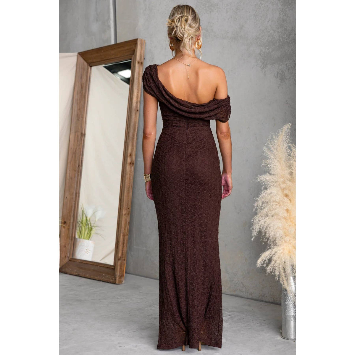 Chelsea Lace Maxi Dress in Chocolate