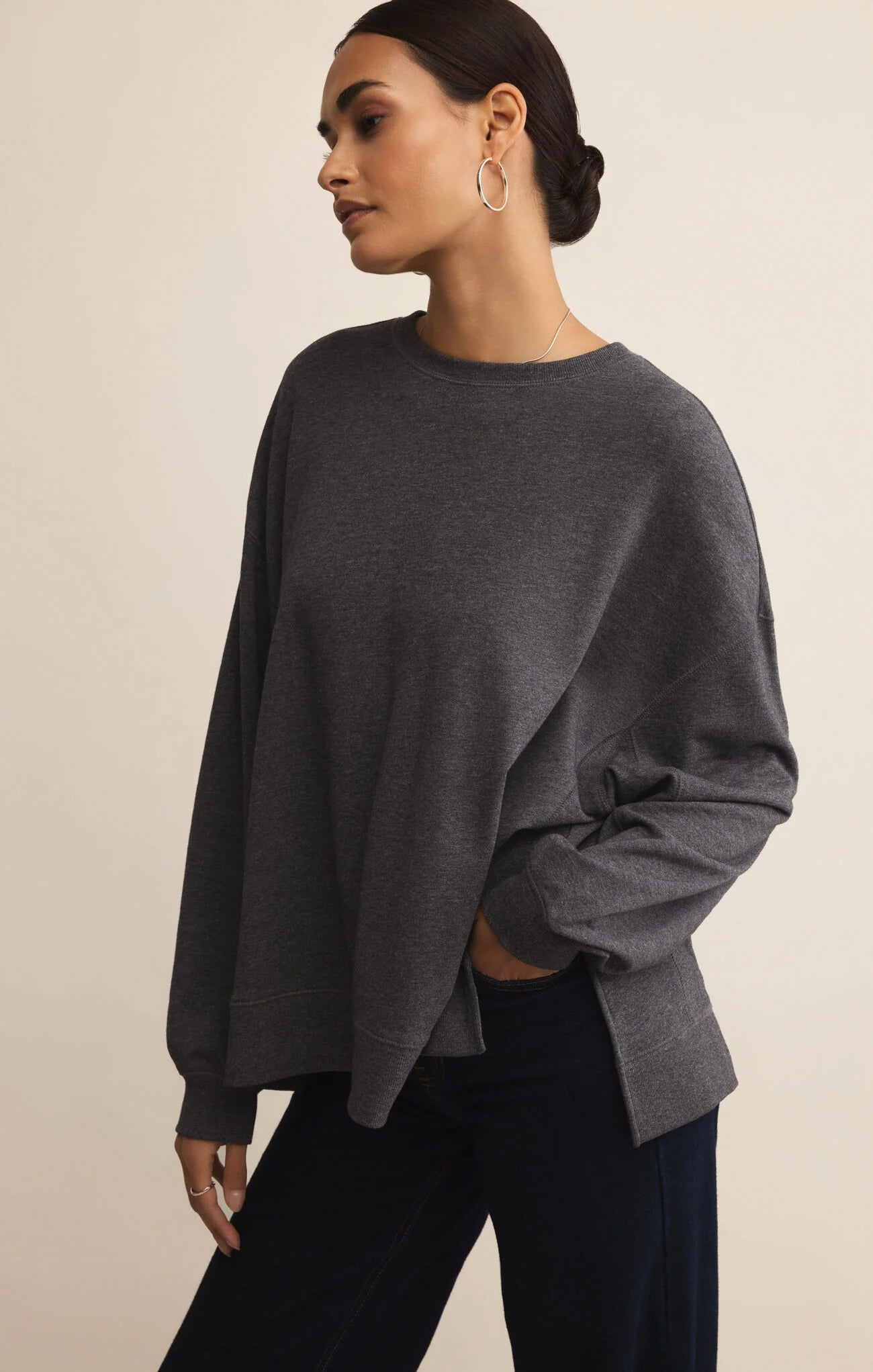 Modern Weekender Crewneck in Charcoal Heather