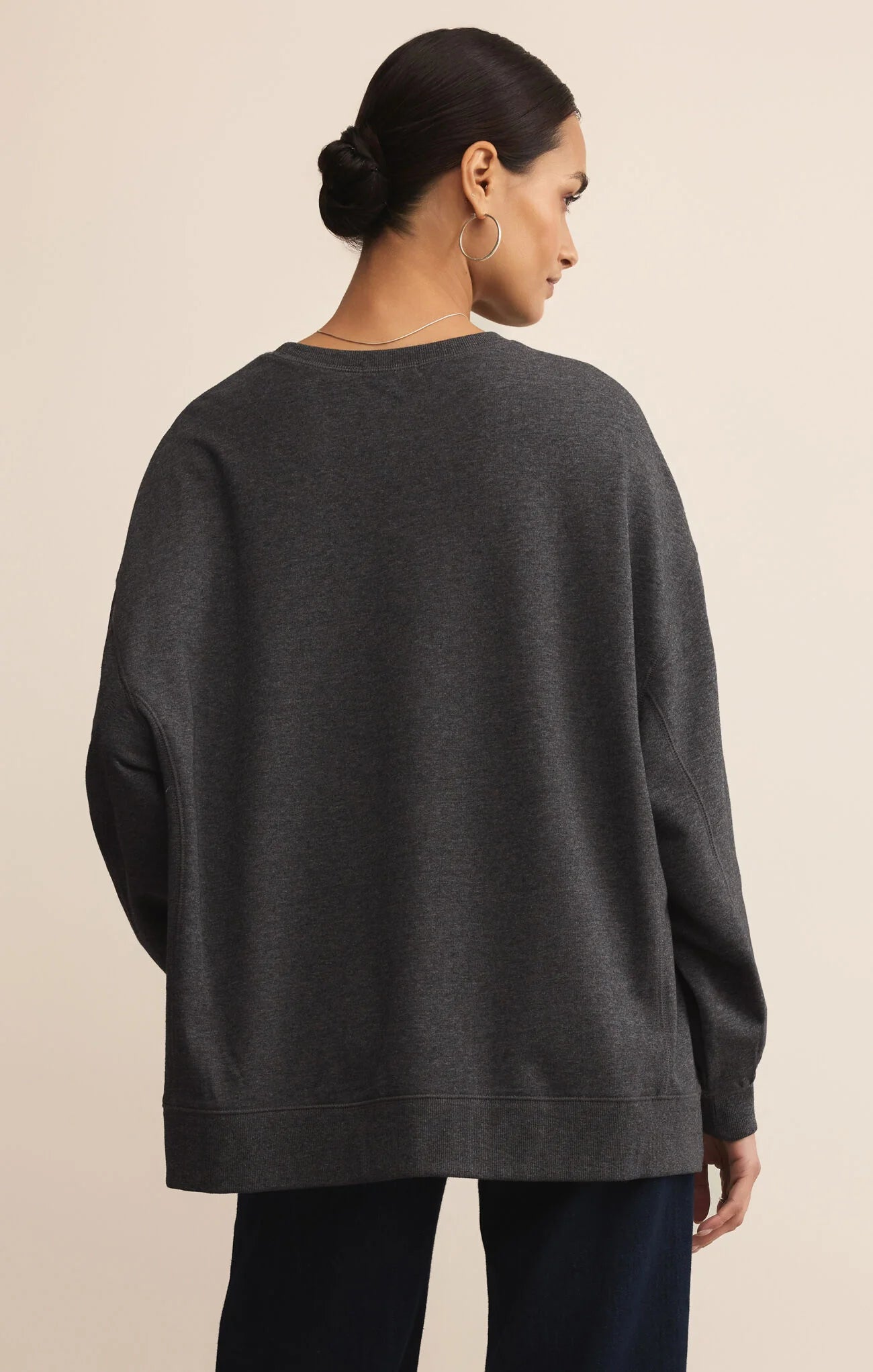 Modern Weekender Crewneck in Charcoal Heather