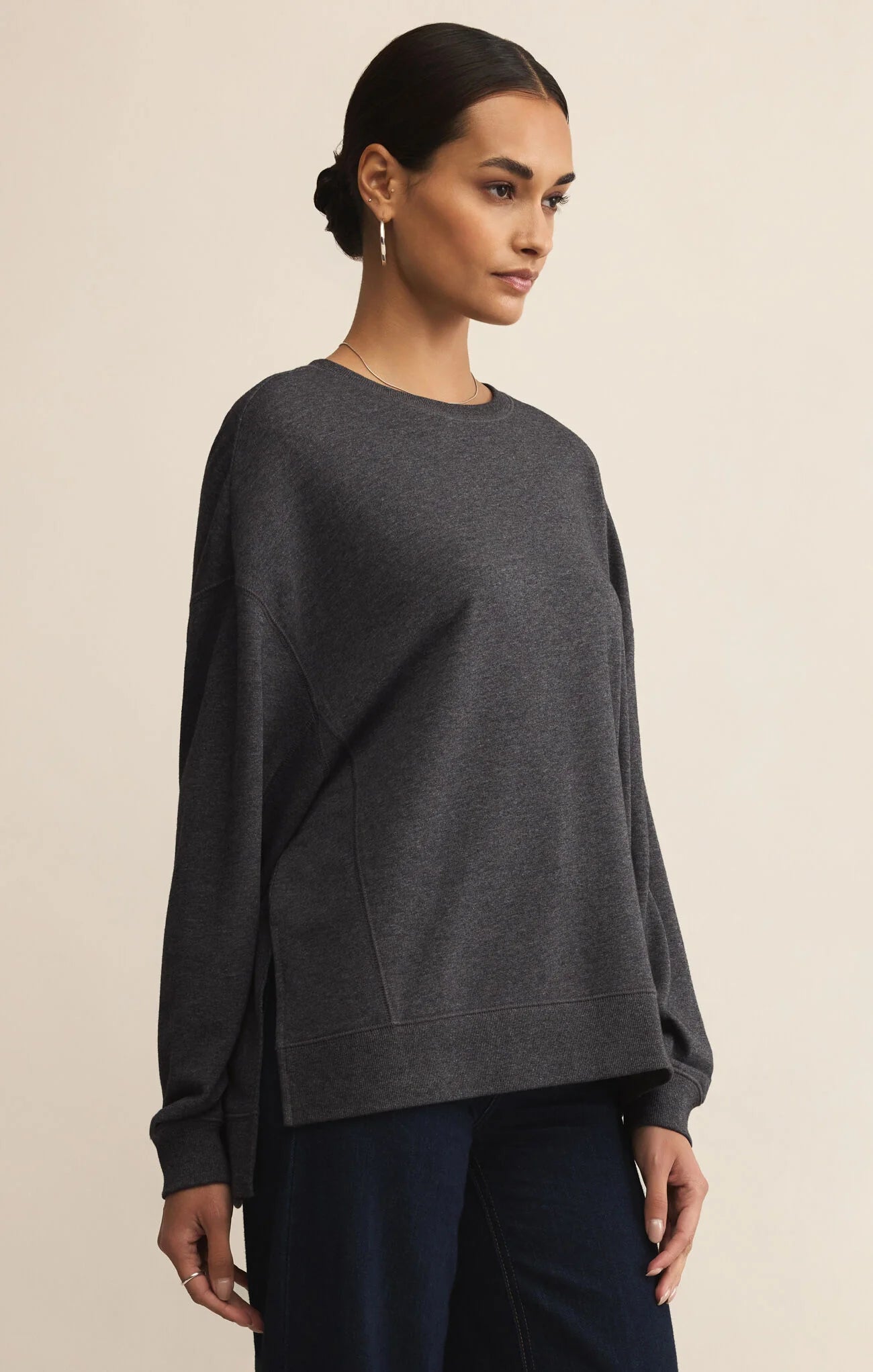 Modern Weekender Crewneck in Charcoal Heather