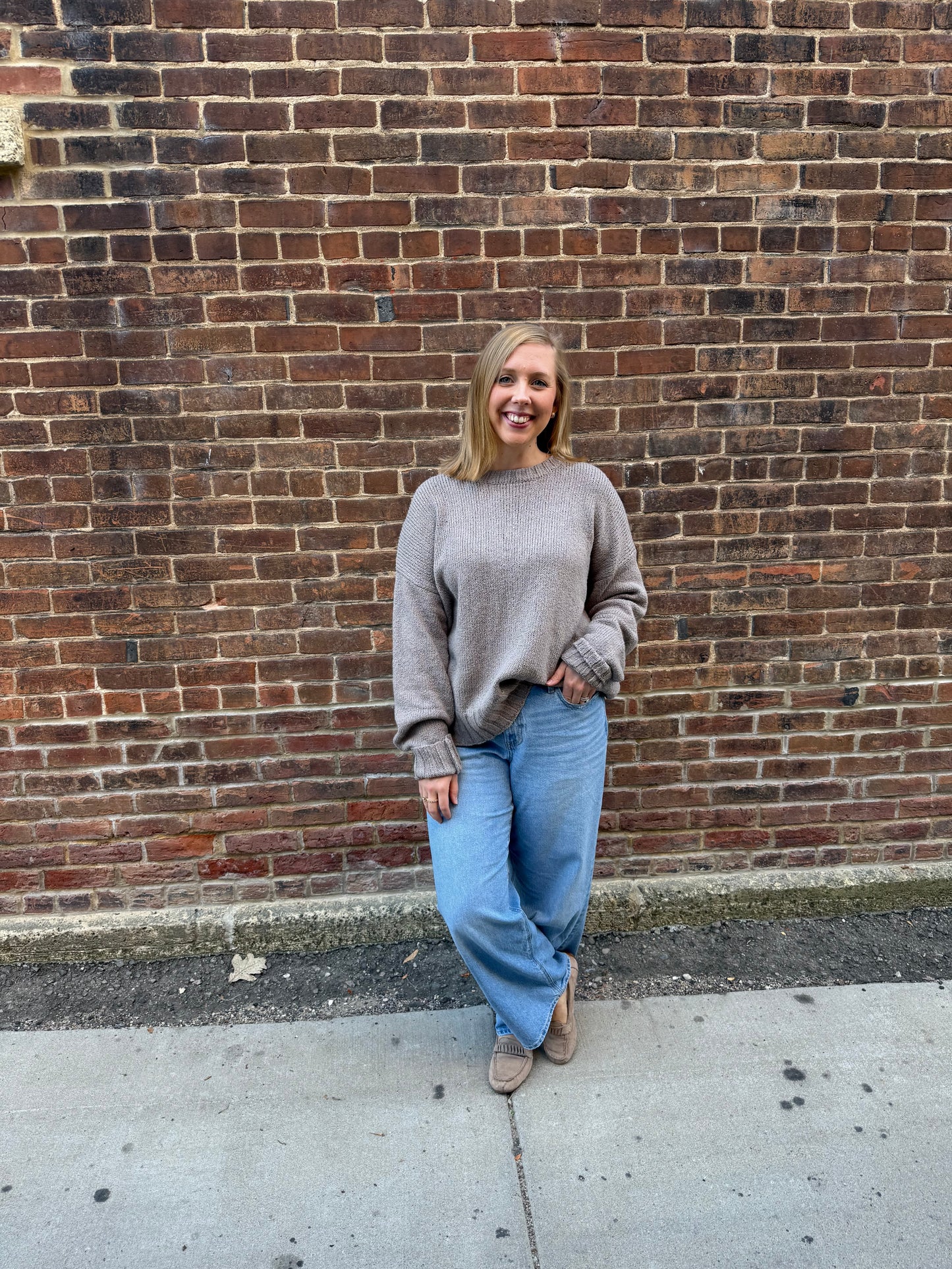 Beck Textured Sweater in Light Tavern