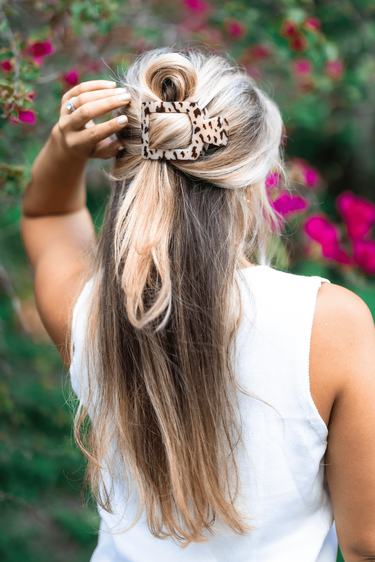 Square Flat Hair Clip Large in Blonde Tortoise