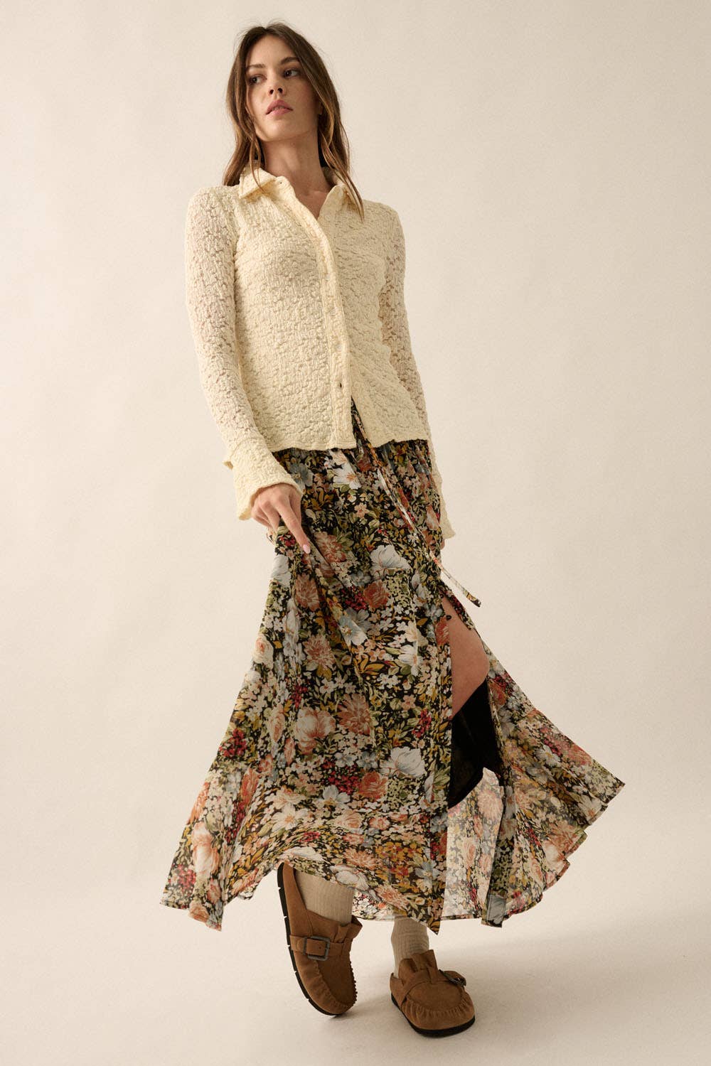 Courtney Floral Front Slit Woven Maxi Skirt in Black