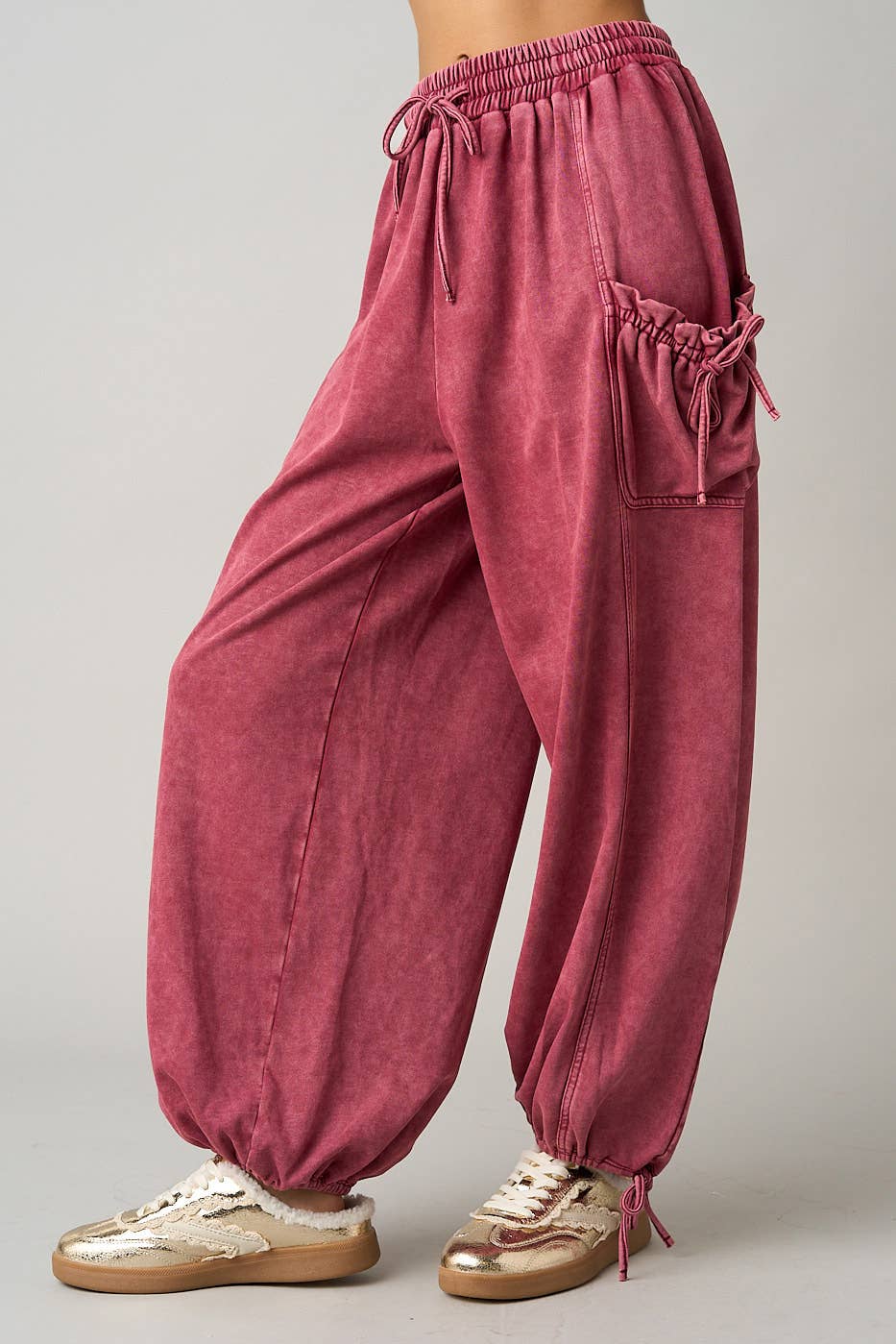 Julia Washed Cargo Pants in Burgundy