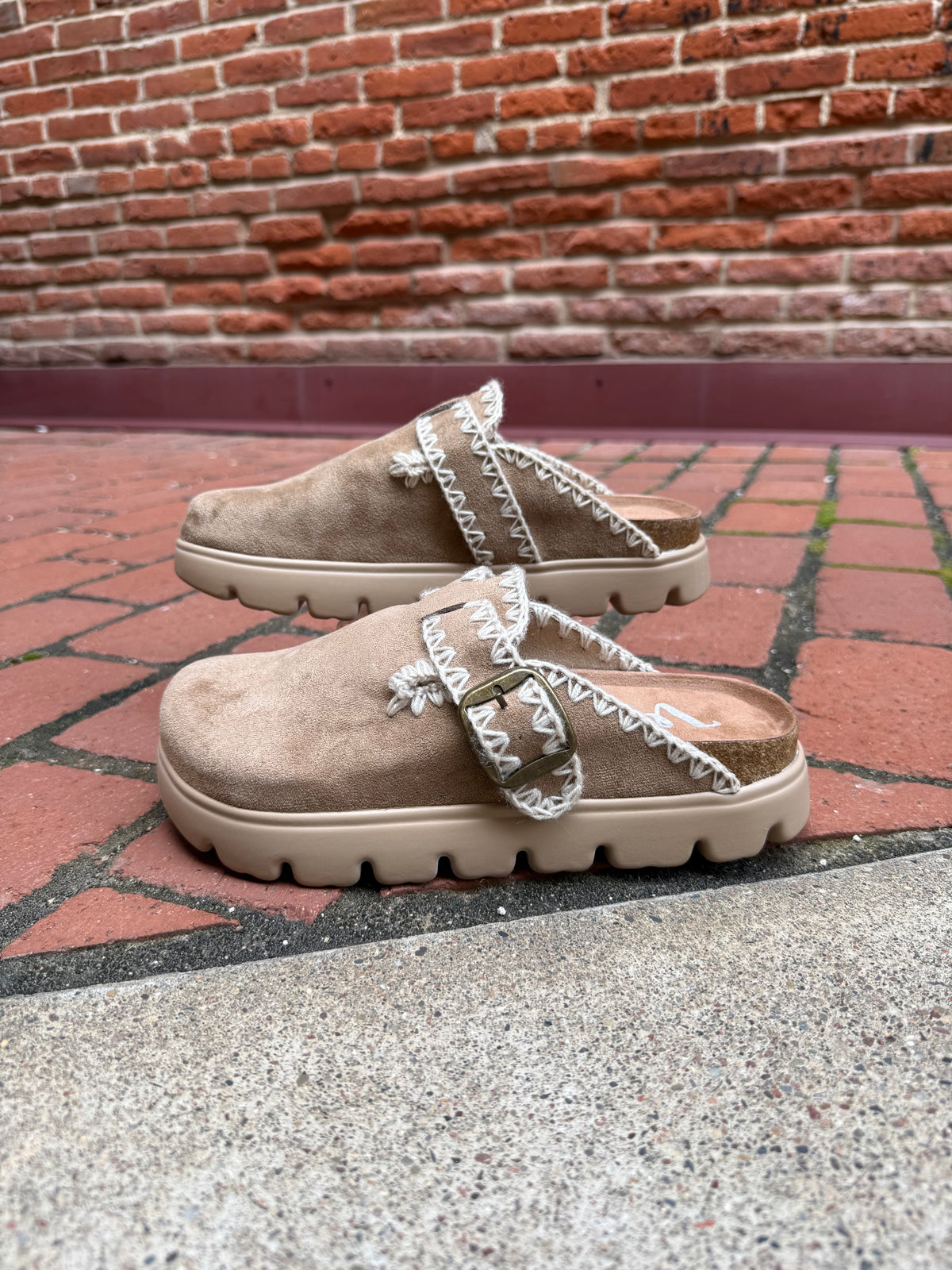 Nevada Clog in Taupe