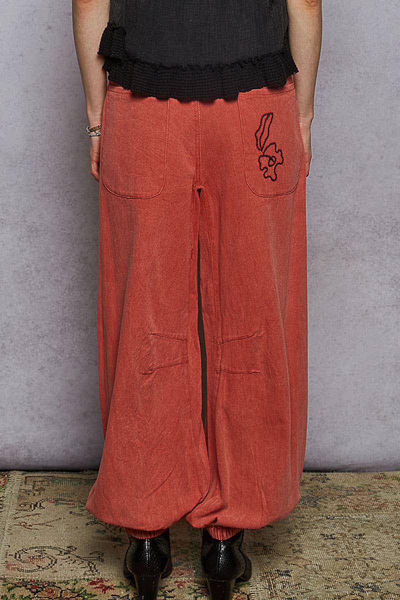 Kristina Floral Embroidered Joggers in Dried Apple