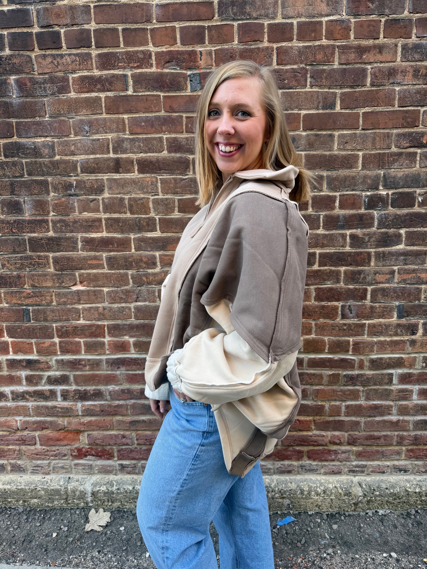 Lallie Sweatshirt in Oat