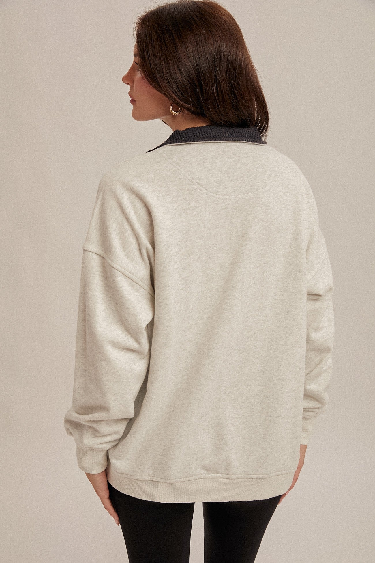 Victoria Thermal Contrast Snow Washed Sweatshirt in Grey