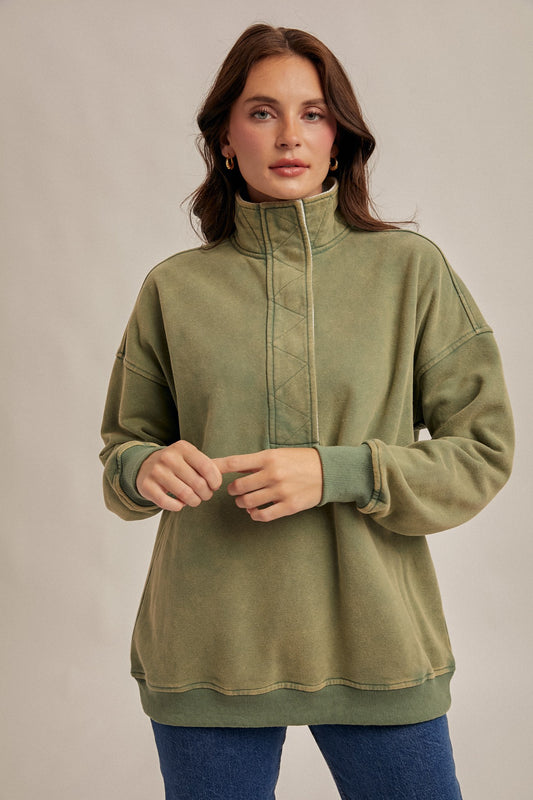 Victoria Thermal Contrast Snow Washed Sweatshirt in Green