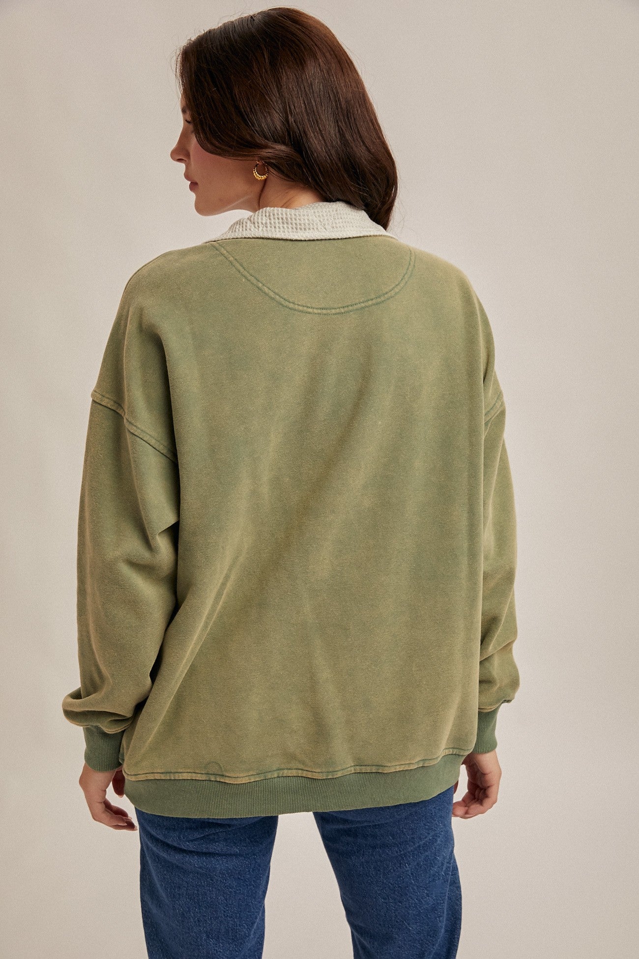Victoria Thermal Contrast Snow Washed Sweatshirt in Green