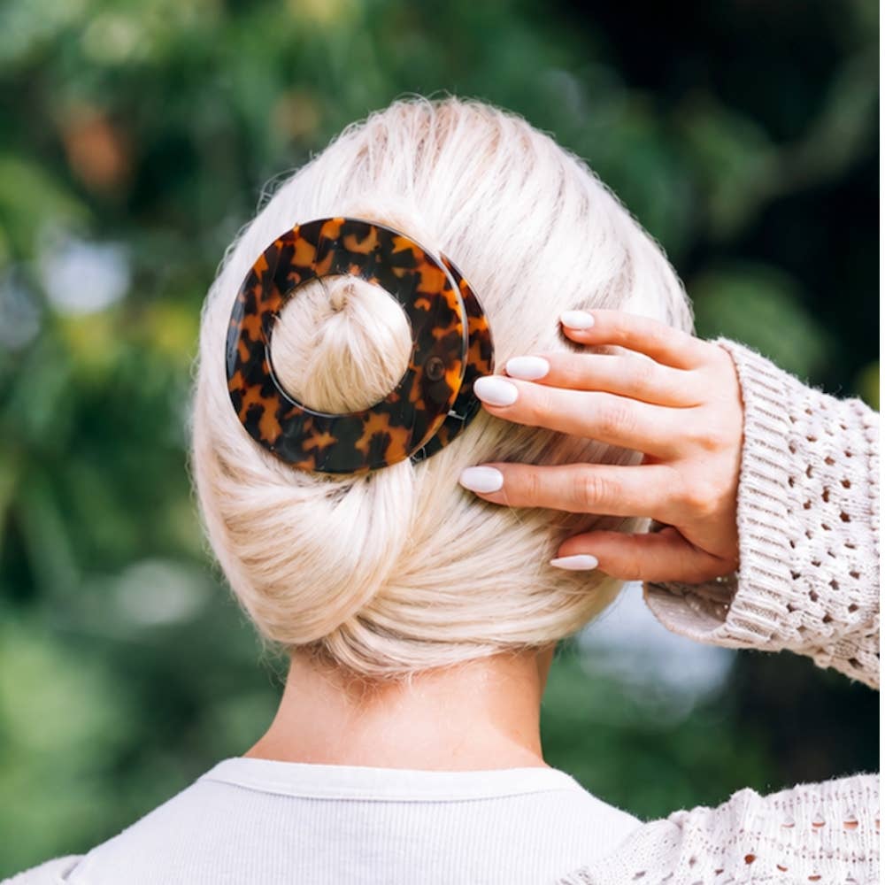 Flat Circle Hair Clip Large Tortoise