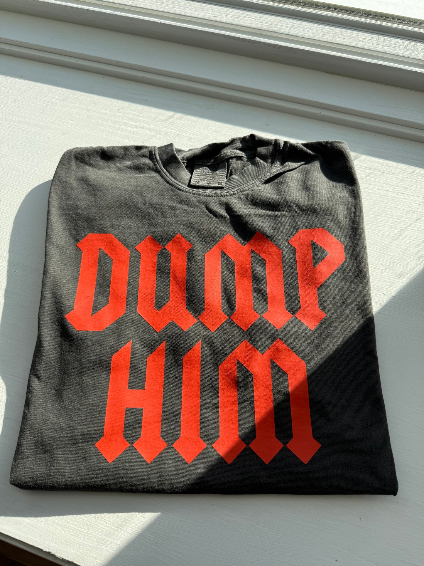 DUMP HIM Graphic Tee
