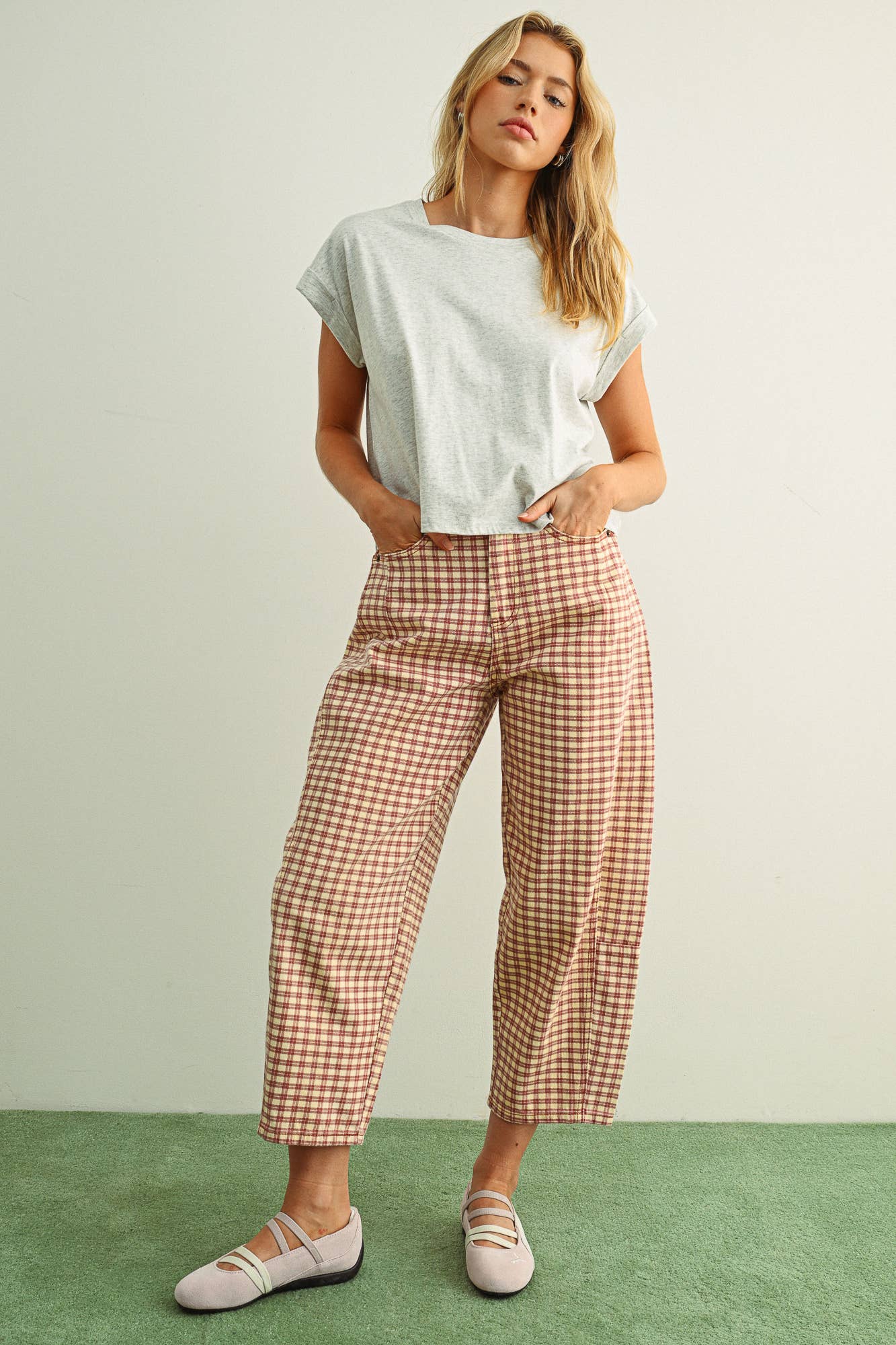 Katya Mini Checkered Barrel Pants in Pink