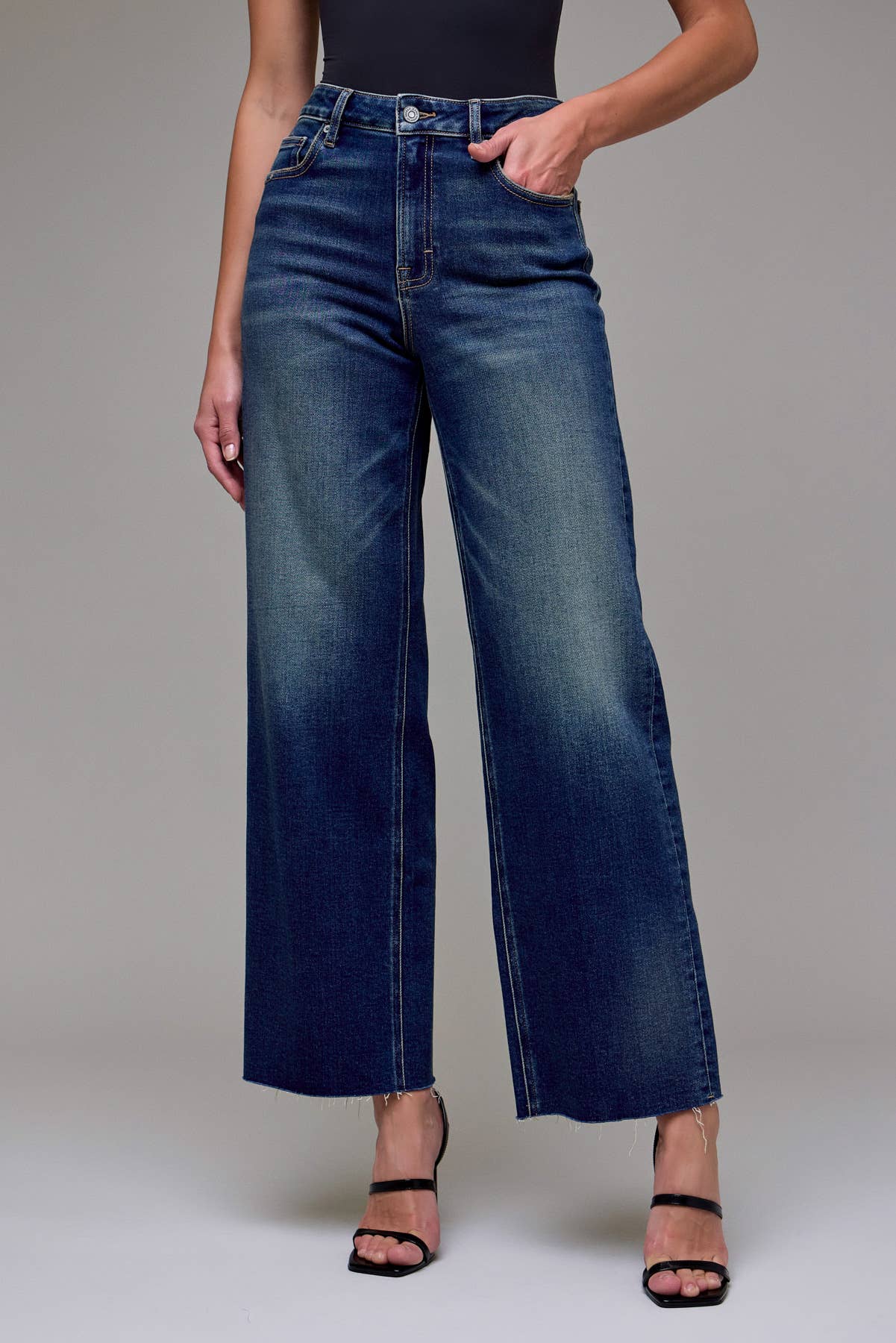 Logan Dark Vintage Clean Stretch Dad Jeans