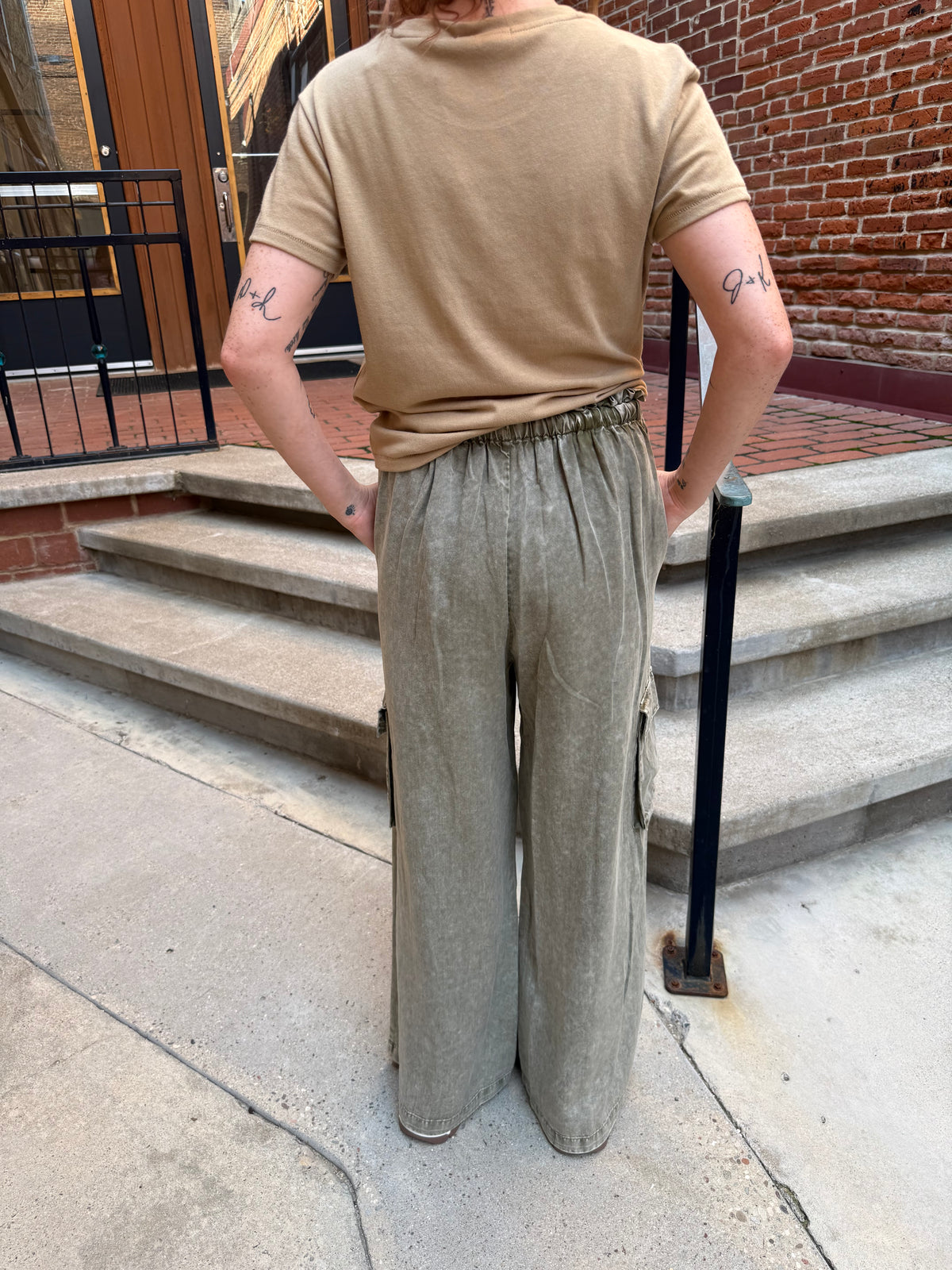 Washed Tencel Cargo Pants in Washed Olive