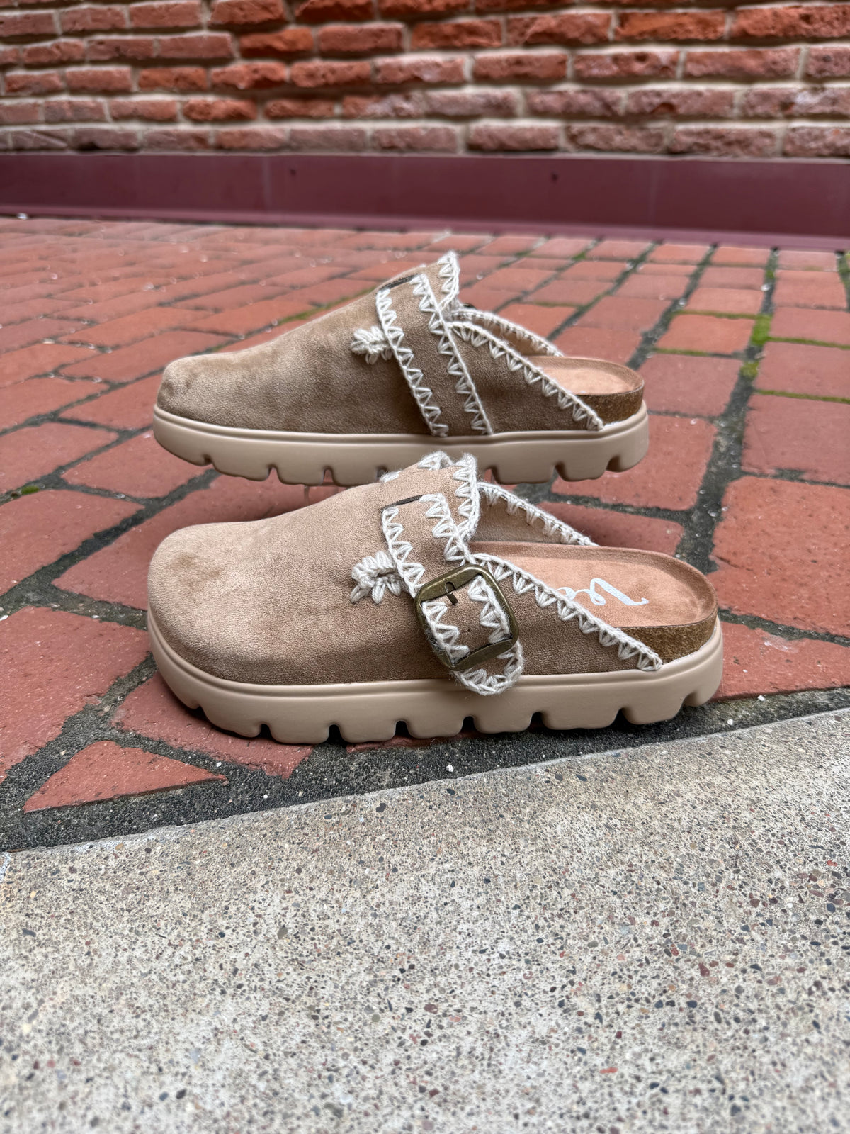 Nevada Clog in Taupe
