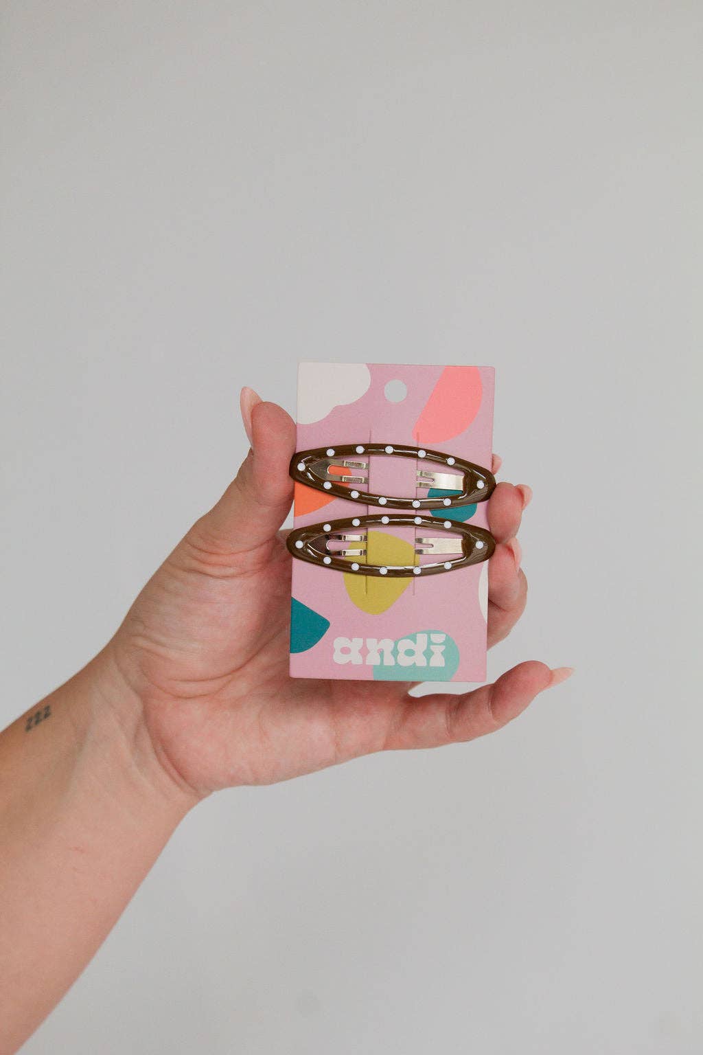 Neutral Dots Snap Clips 2-Pack: Black