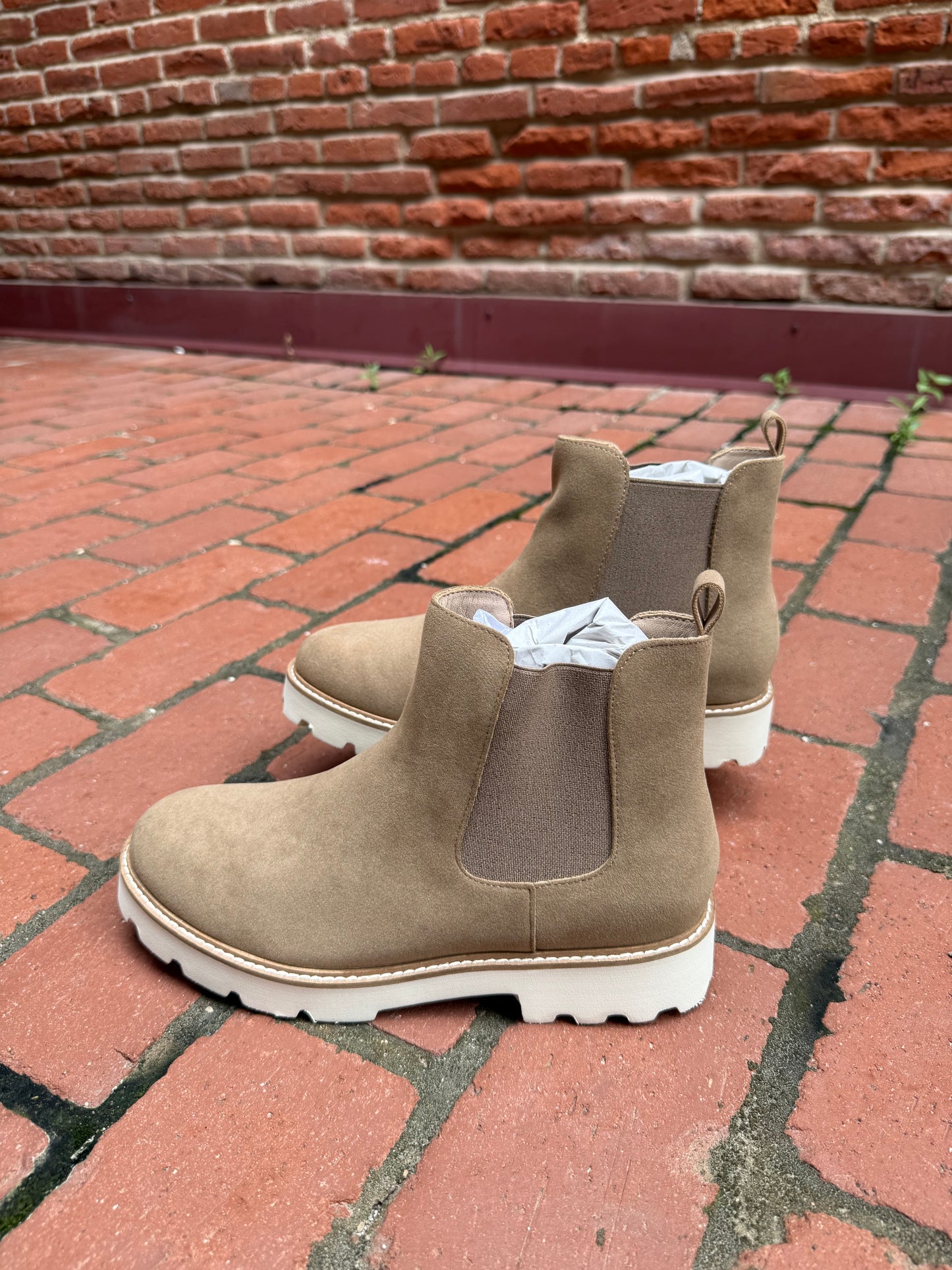 The Gianna Khaki Chunky Sole Chelsea Fall Boot
