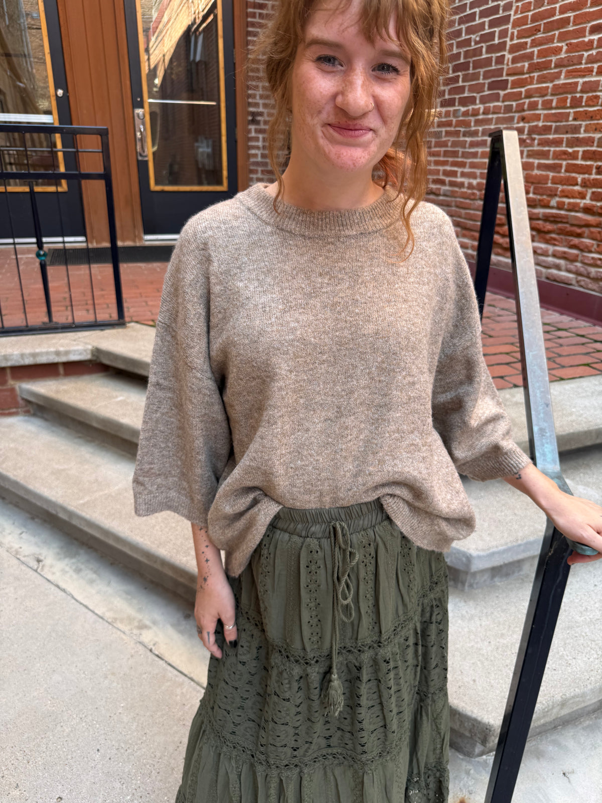 Heathered Crew Neck Half Sleeve Boxy Pullover in Tan