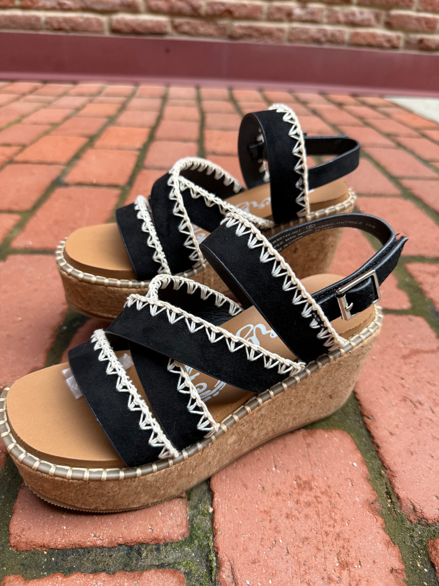 Bethany Wedge in Black