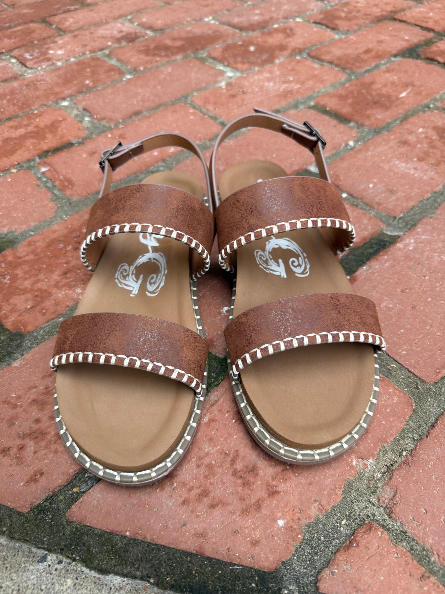 Yara Sandal in Tan