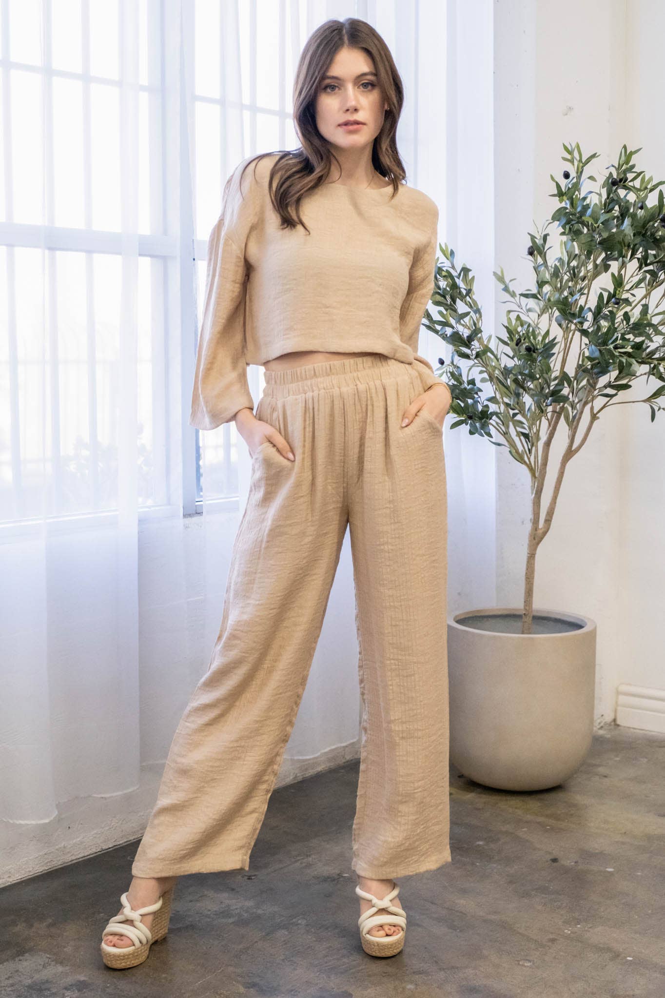 Reese Lightweight Pants in Khaki