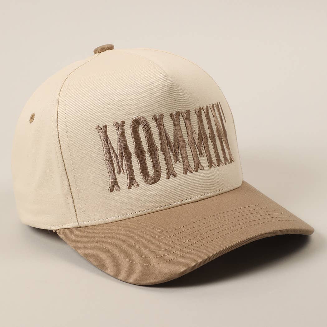 MOMMIN' Trucker Hat In Beige