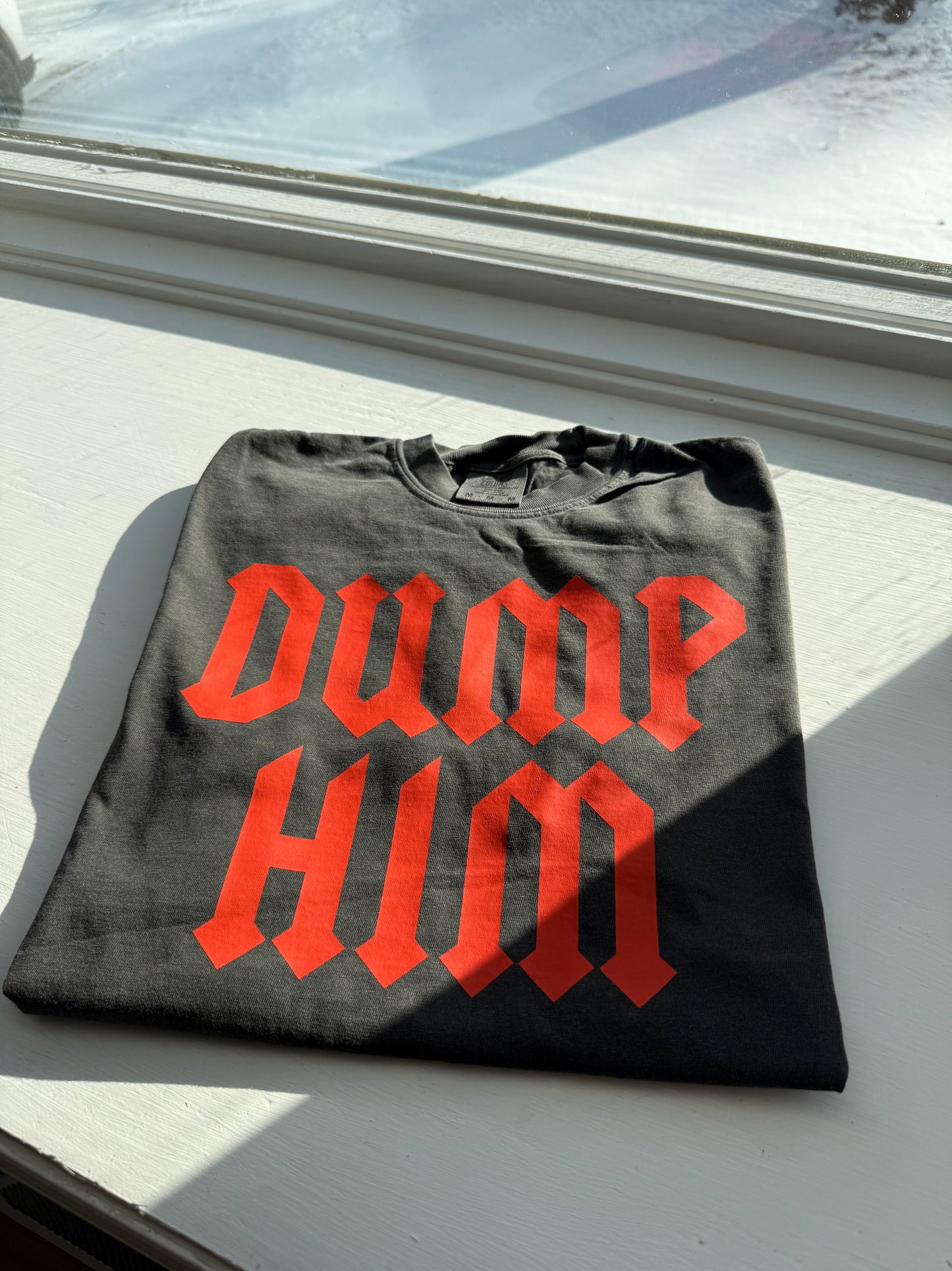 DUMP HIM Graphic Tee
