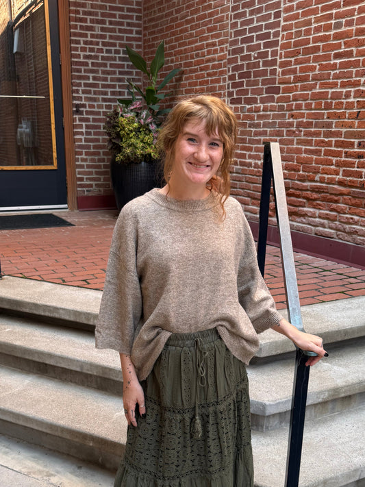 Heathered Crew Neck Half Sleeve Boxy Pullover in Tan