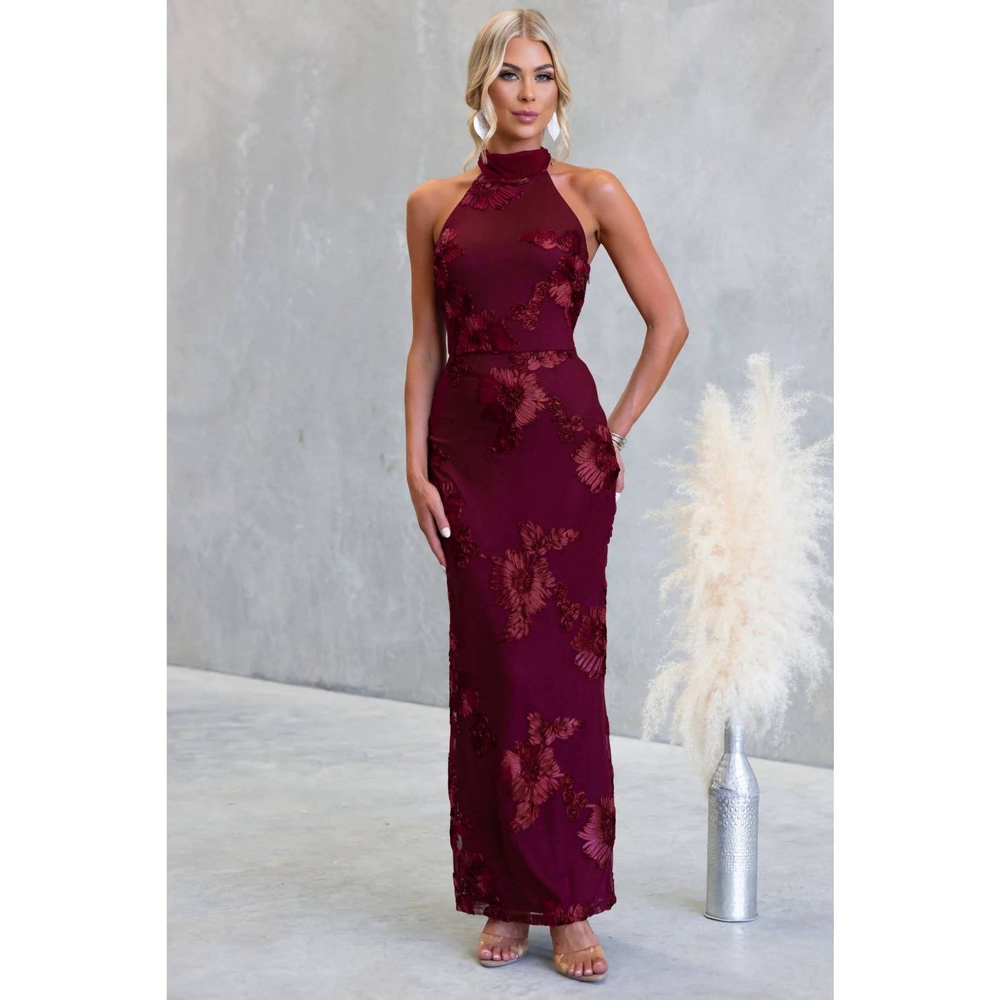 Katee Sleeveless Floral High Neck Midi Dress in Wine