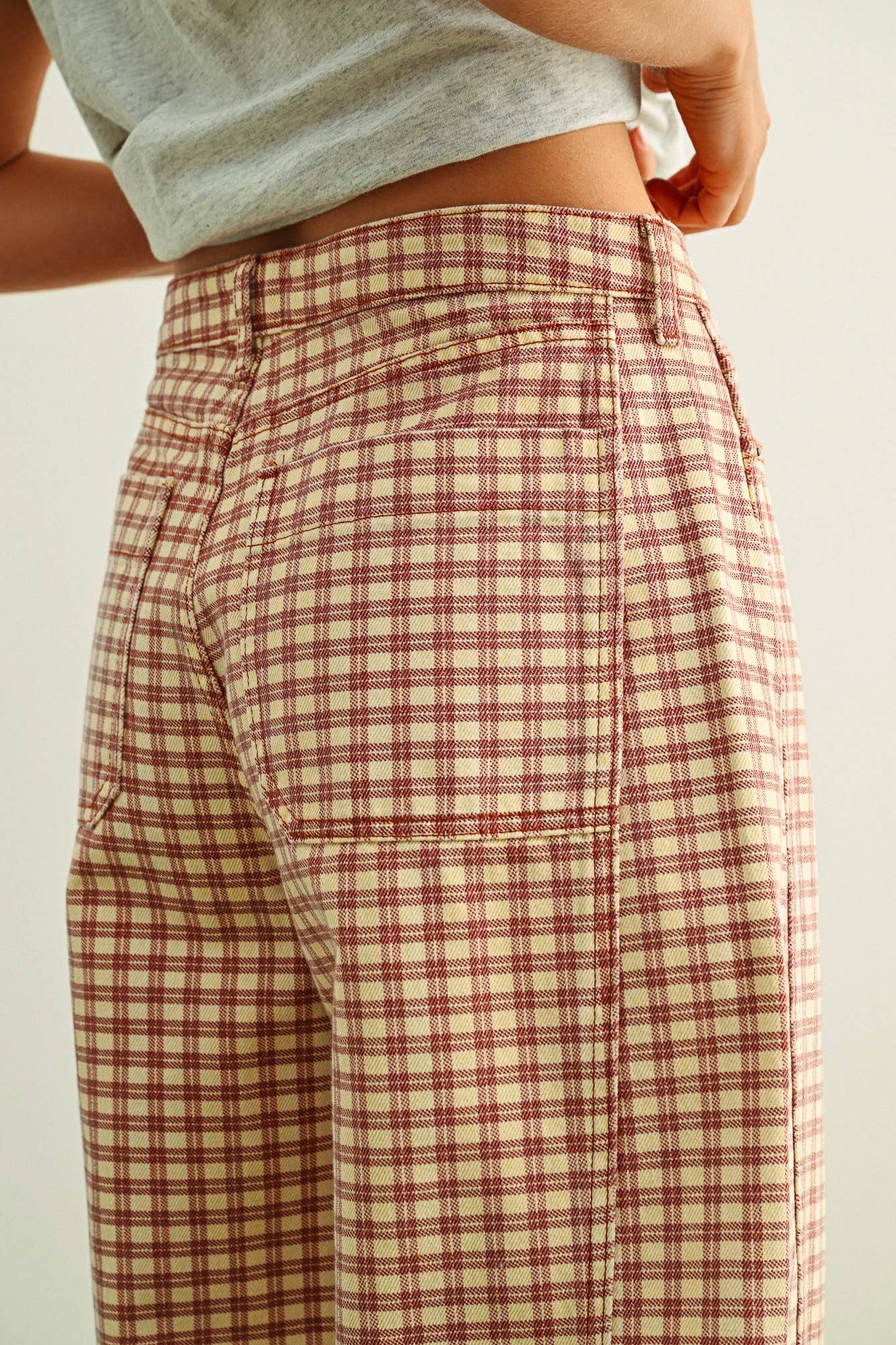 Katya Mini Checkered Barrel Pants in Pink