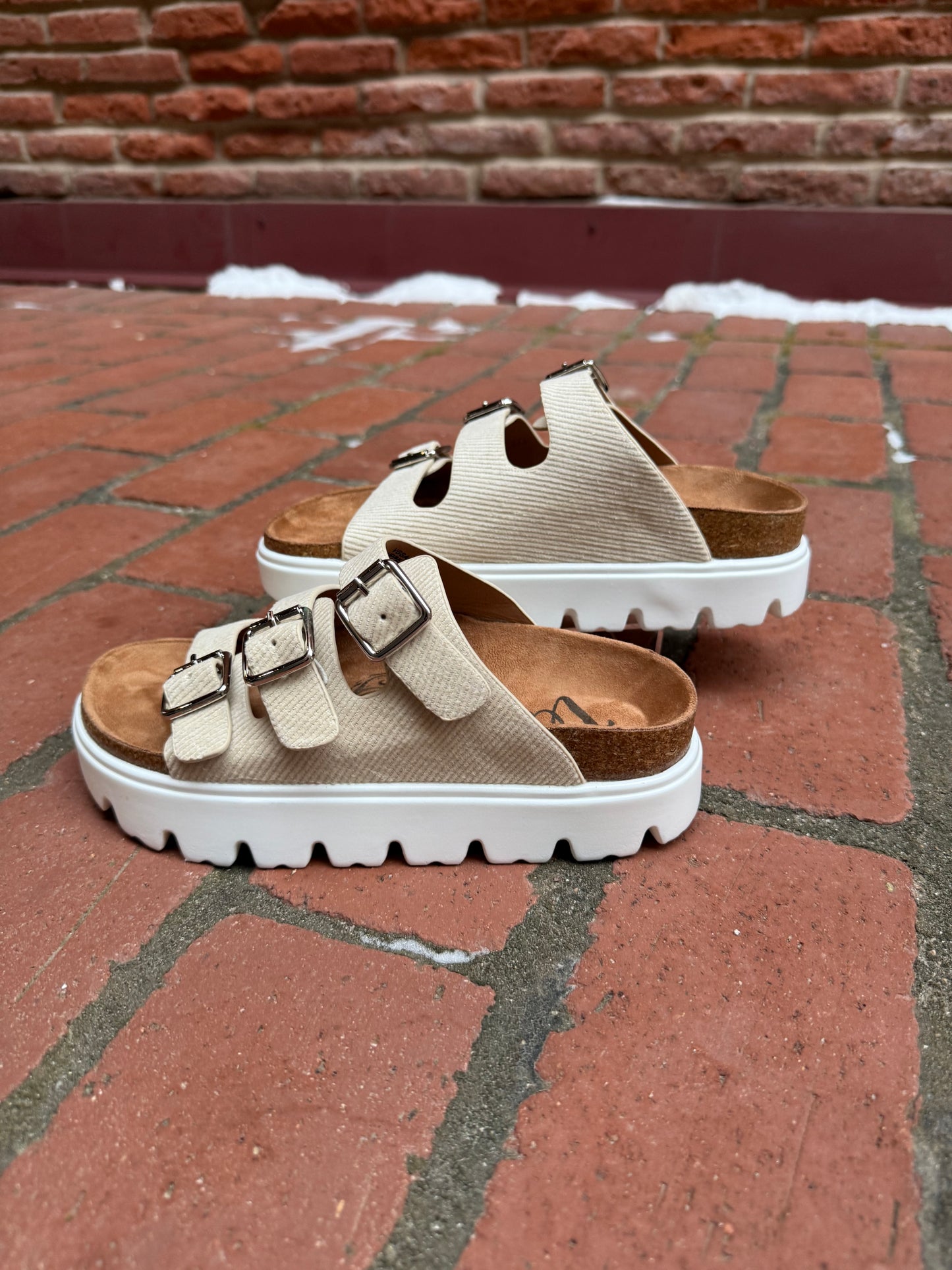 Plaza Heels in Cream