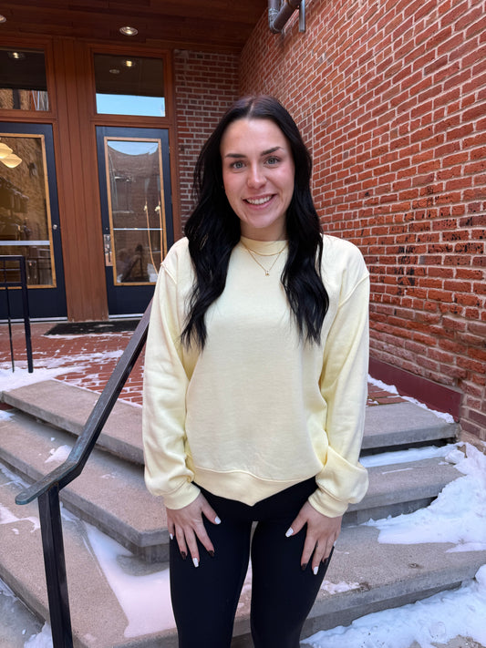 Classic Boyfriend Sweatshirt in Butter Yellow