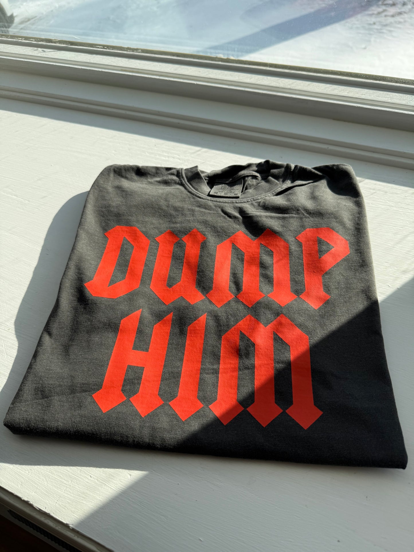 DUMP HIM Graphic Tee