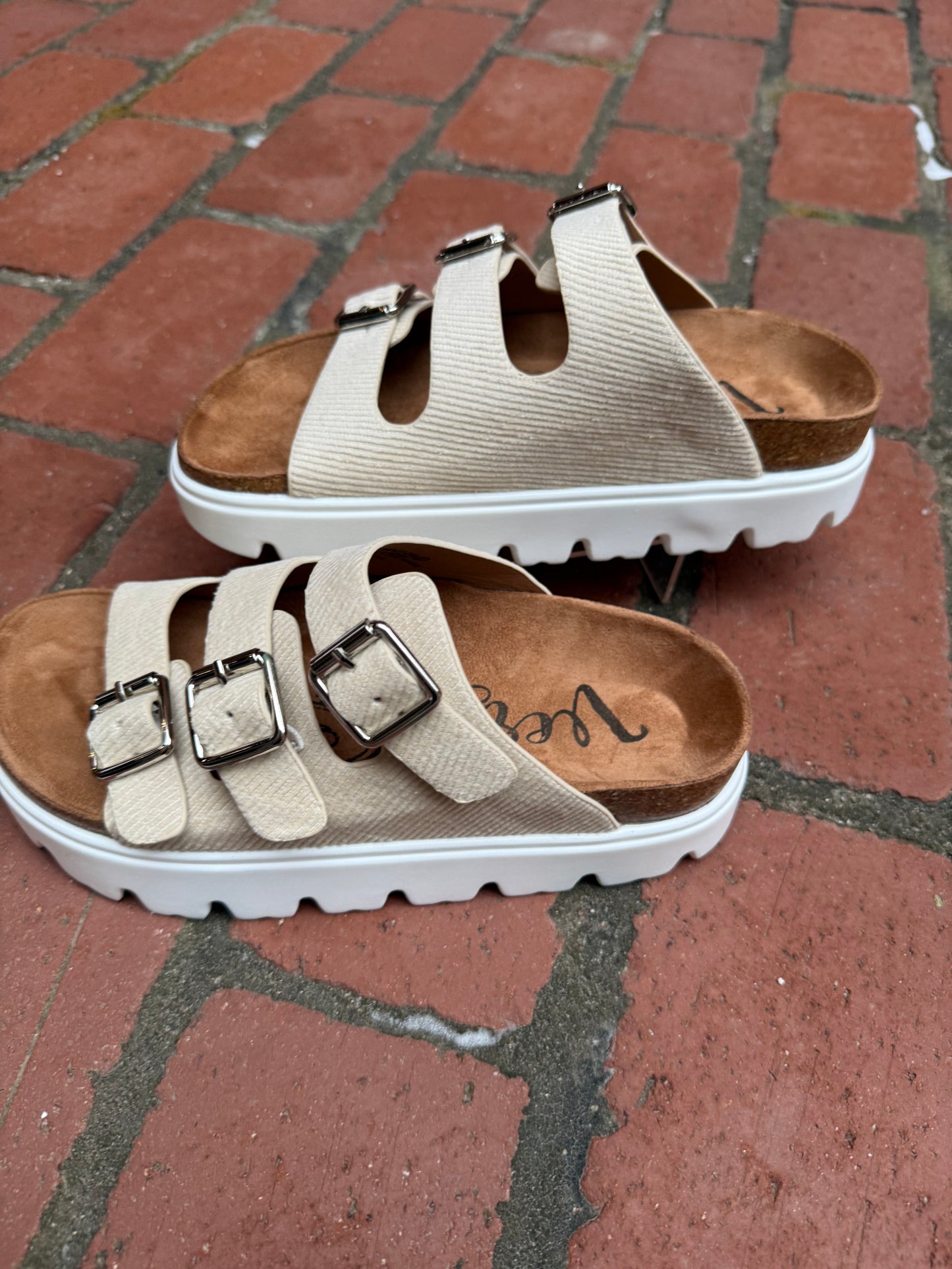 Plaza Heels in Cream